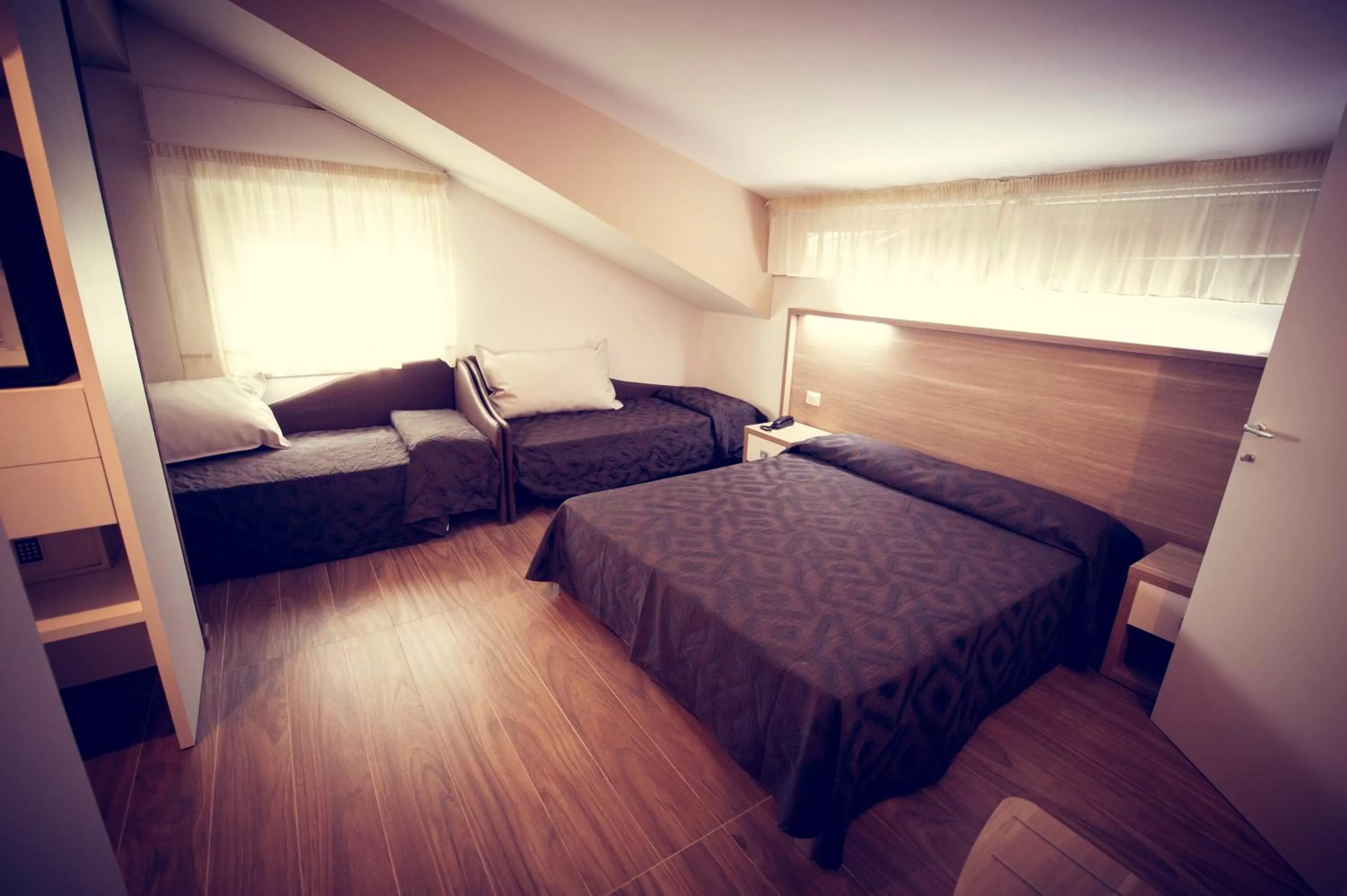 Photo of the whole room, Bed in Hotel Fini