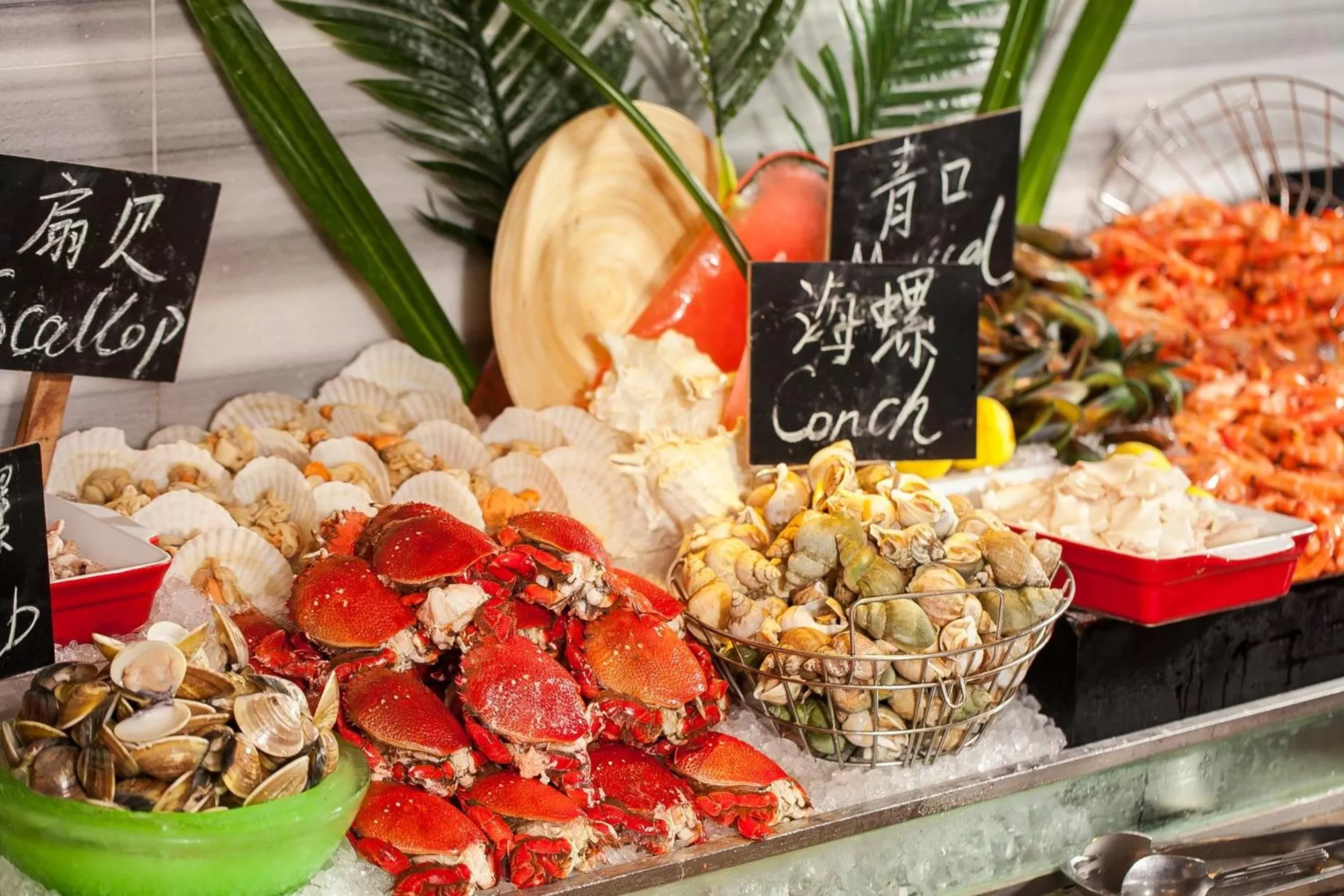 Restaurant/places to eat in Crowne Plaza Guangzhou Huadu by IHG