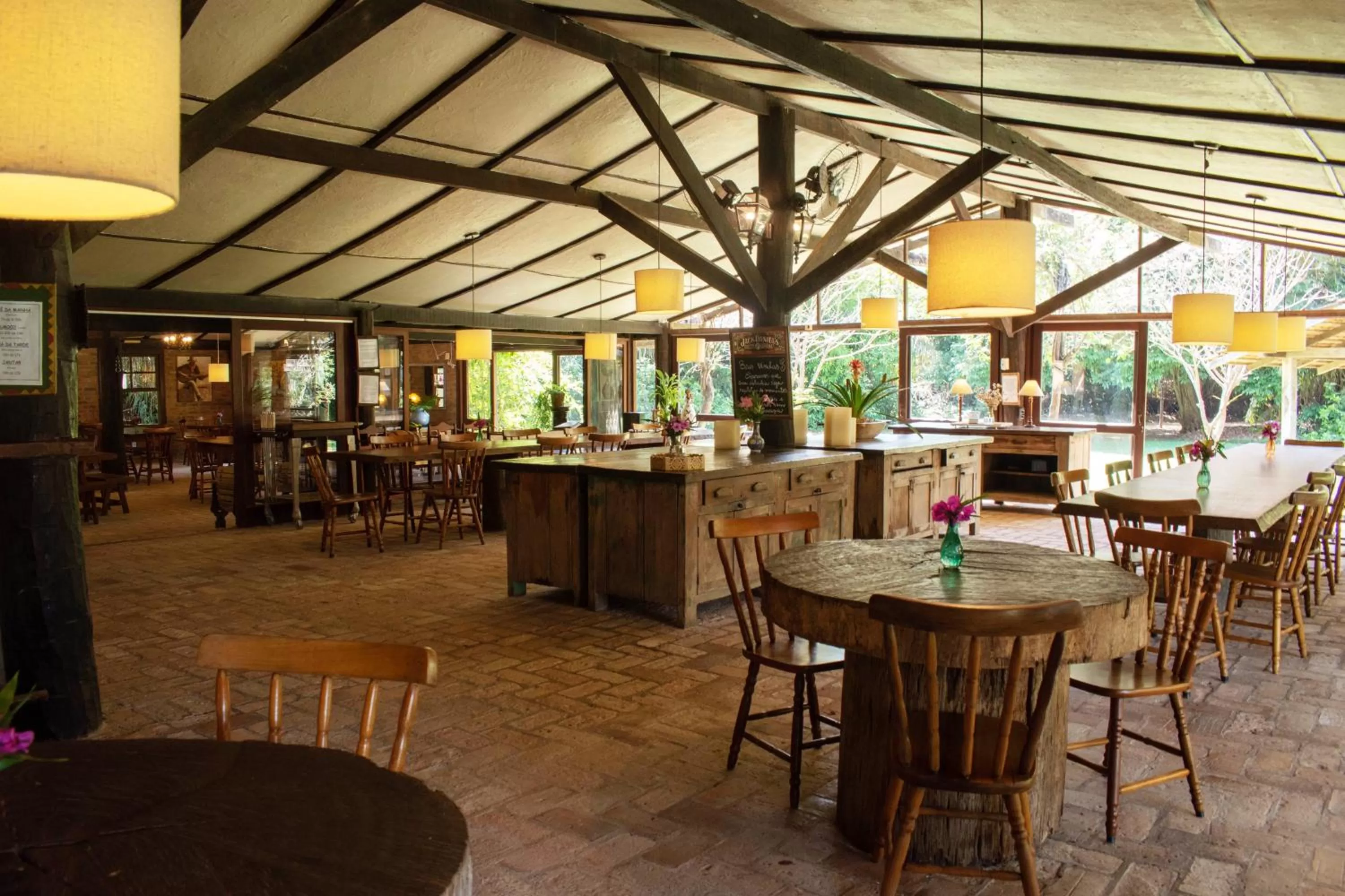 Restaurant/places to eat in Hotel Santa Esmeralda