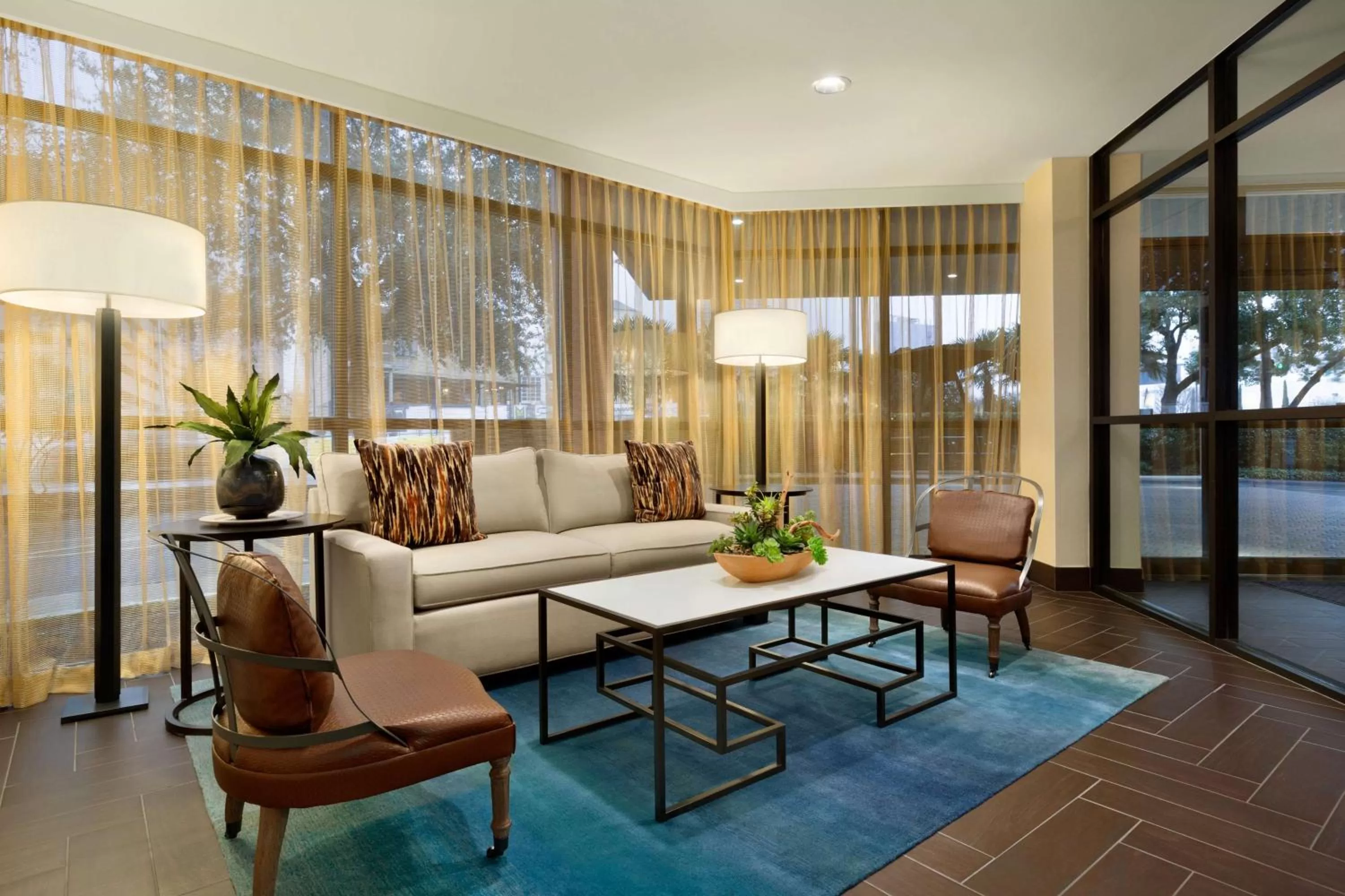 Lobby or reception in Embassy Suites by Hilton Austin Downtown South Congress