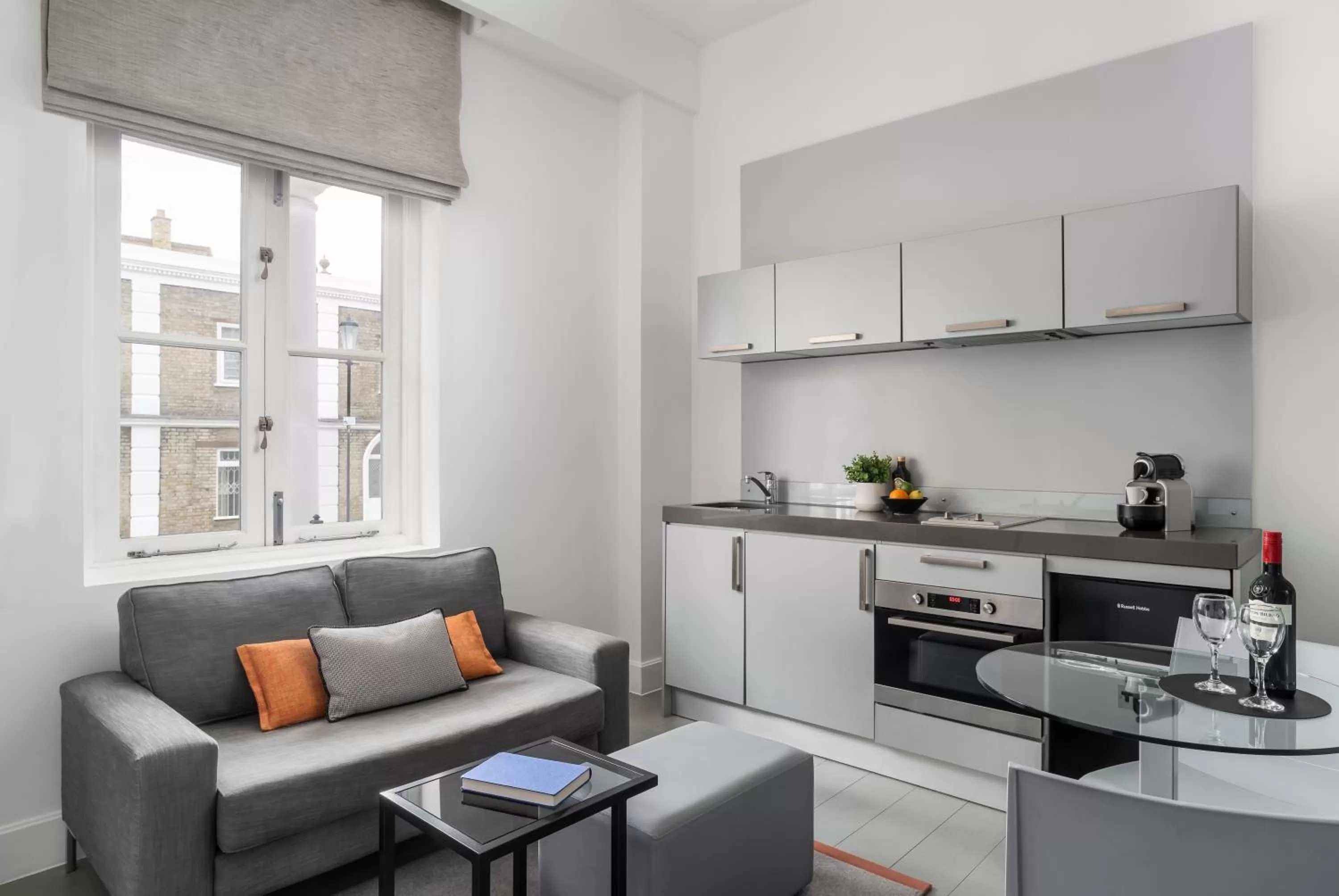 Kitchen or kitchenette in Templeton Place by Supercity Aparthotels