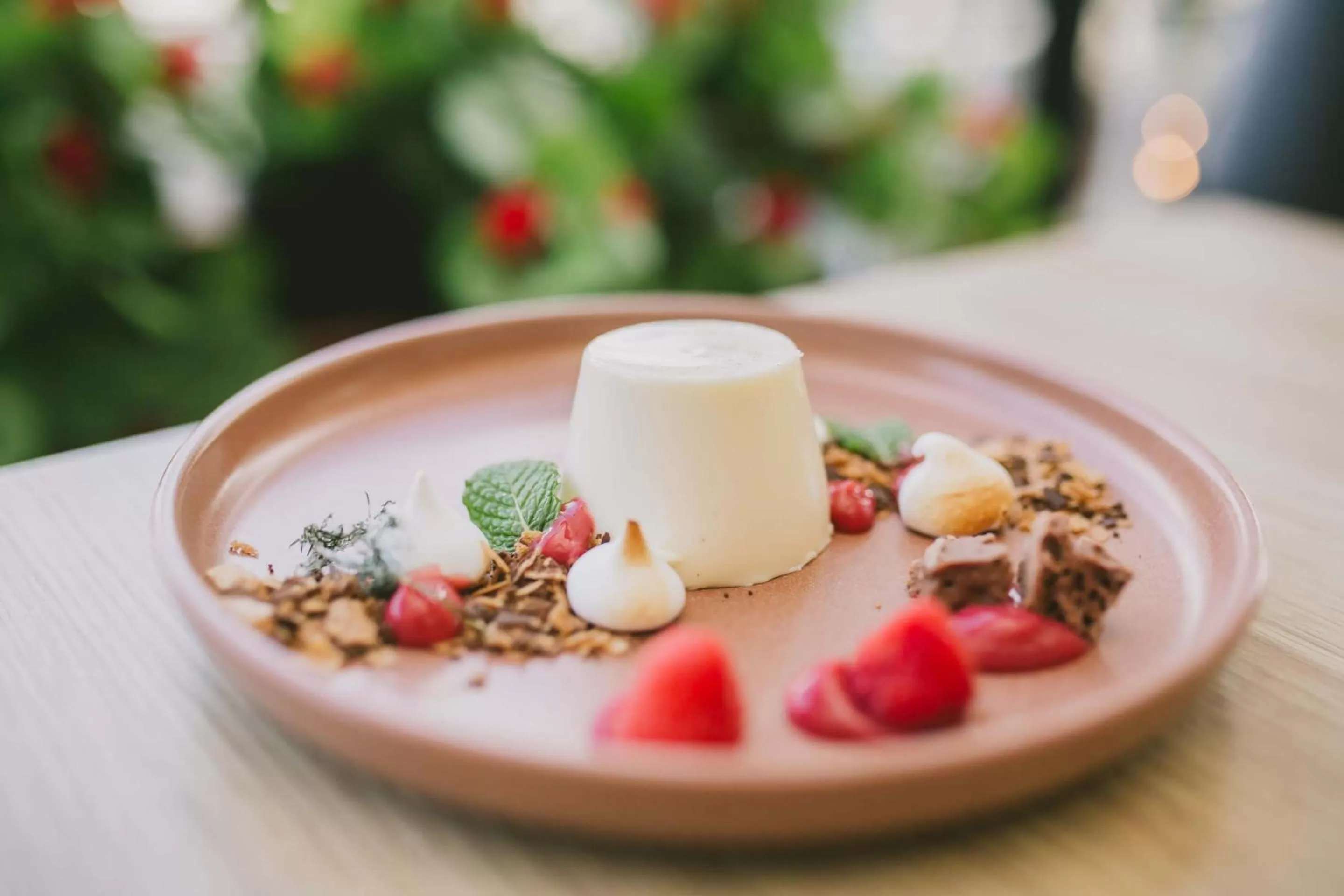 Restaurant/places to eat in Pacific Hotel Brisbane