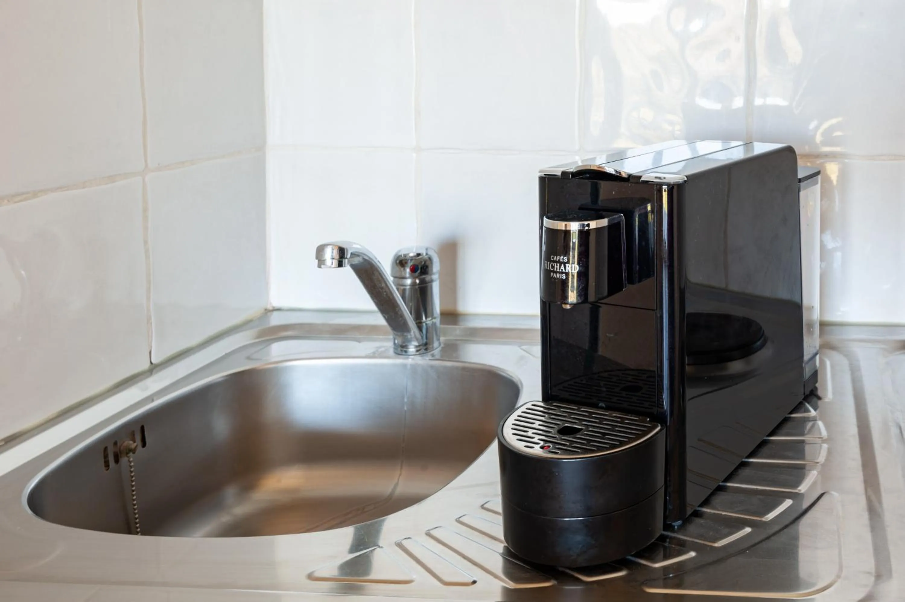 Coffee/tea facilities in Residhotel Golf Grand Avignon