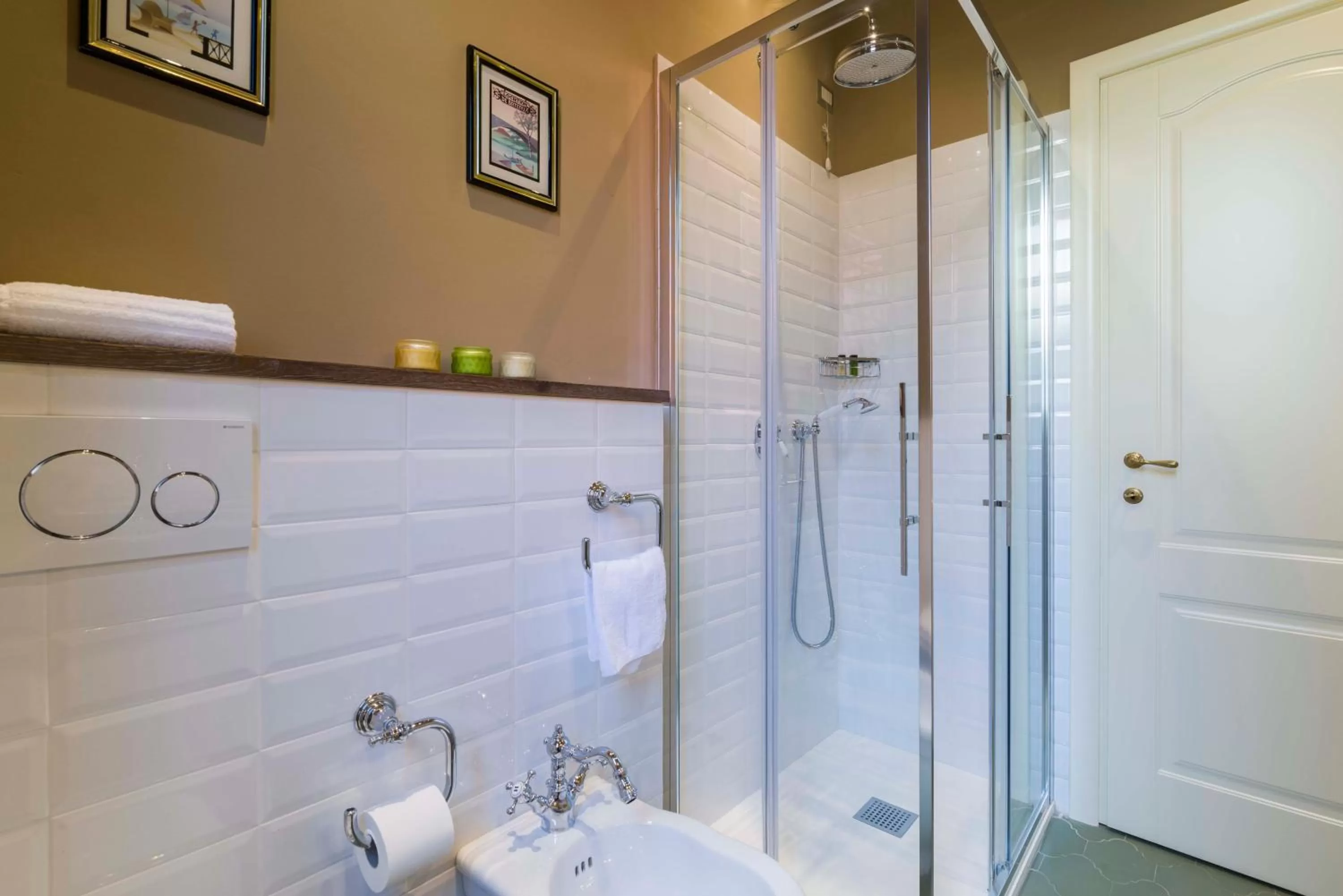 Shower in Frími Boutique Rooms b&b