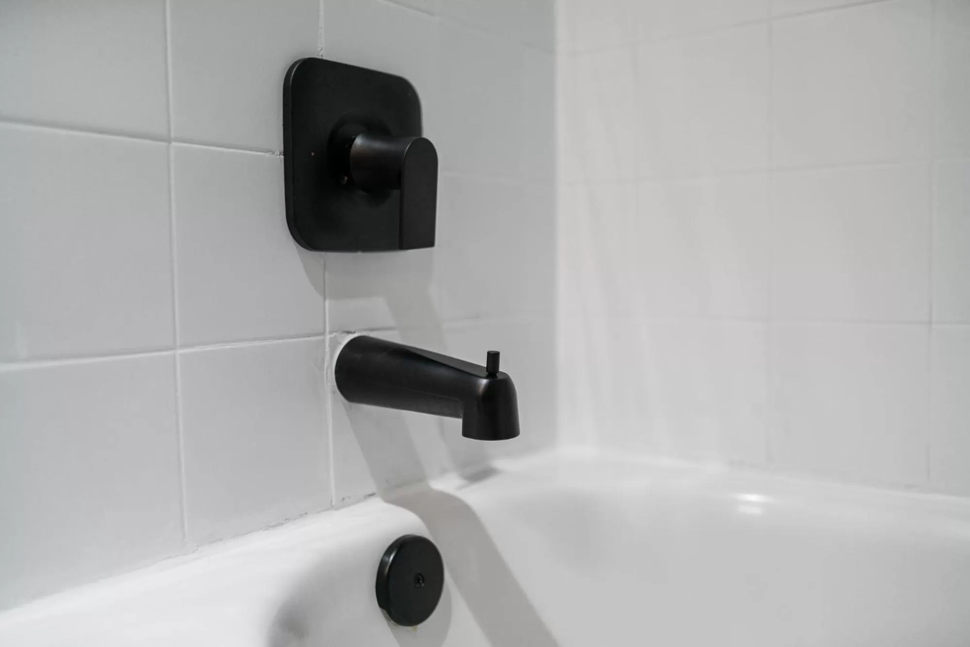 Garibaldi Inn at the Bay