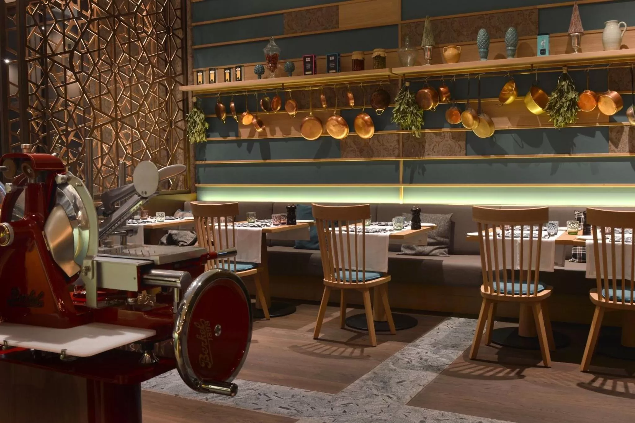 Restaurant/places to eat in AlpenGold Hotel Davos