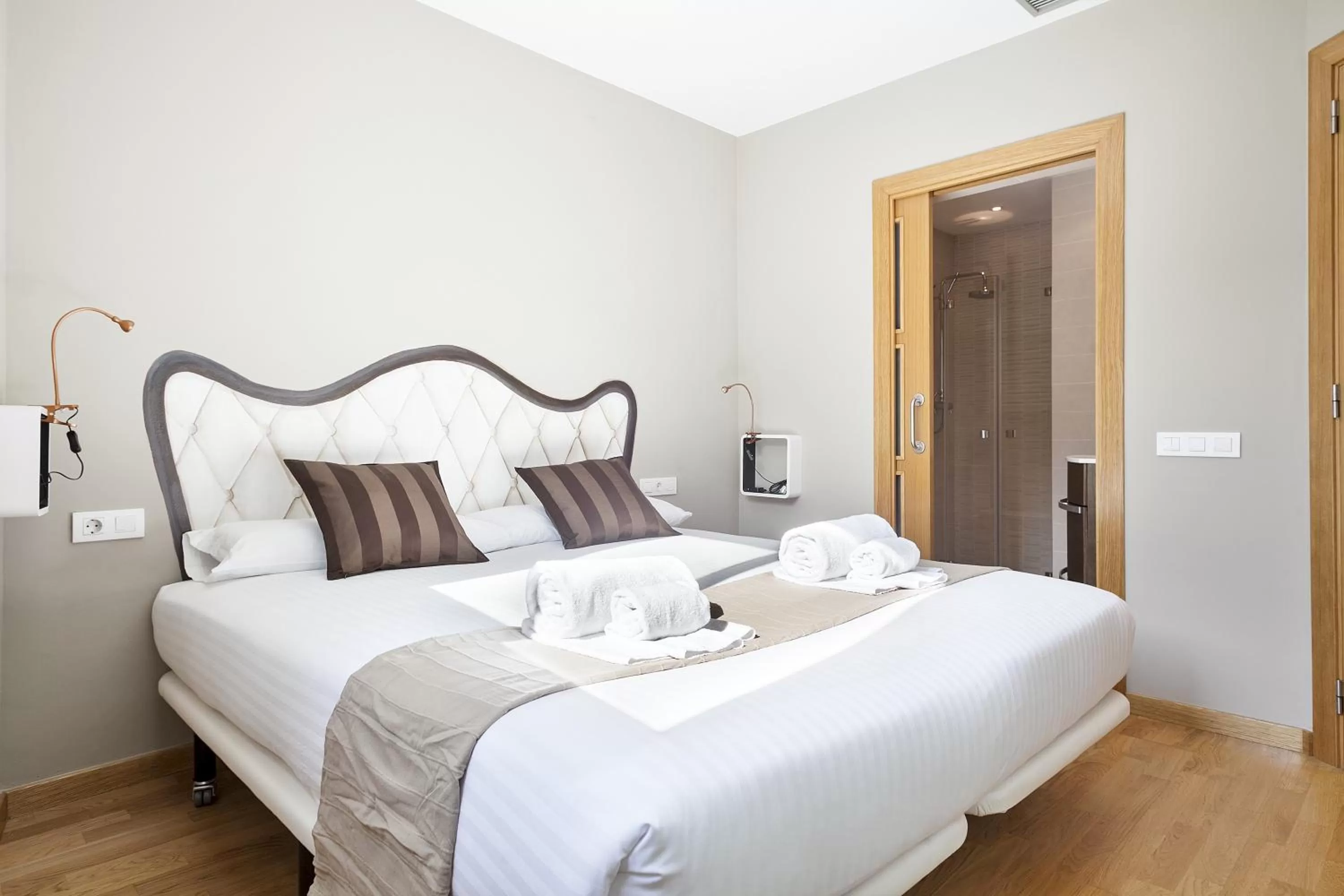 Bedroom, Bed in Hotel Acta Laumon