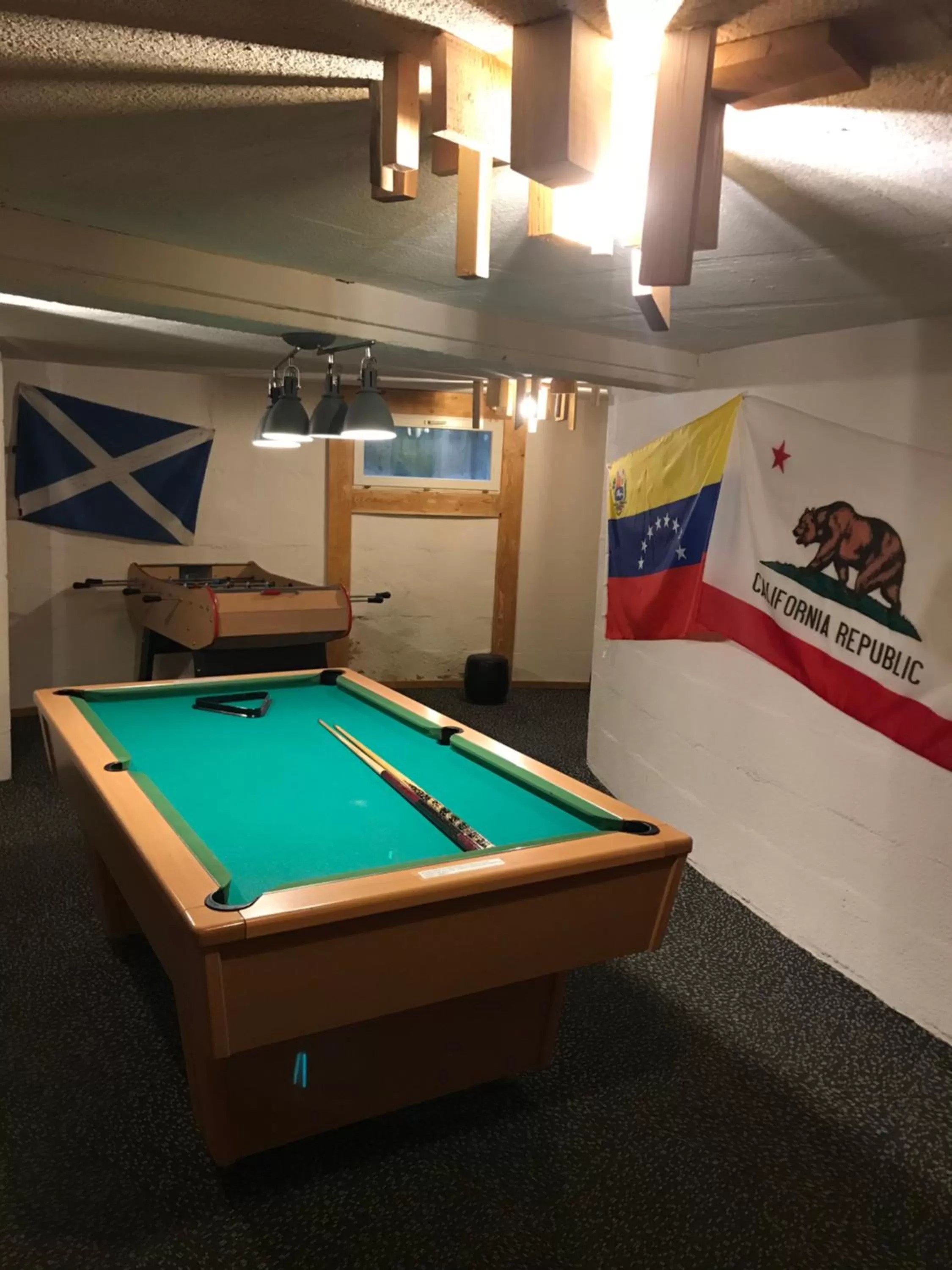 Billiard in La Demeure des 2 Trésors