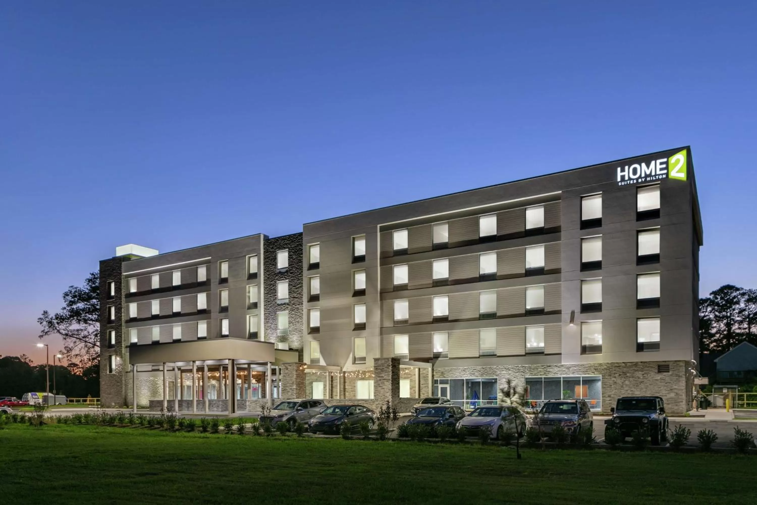 Property building in Home2 Suites By Hilton Norfolk Airport