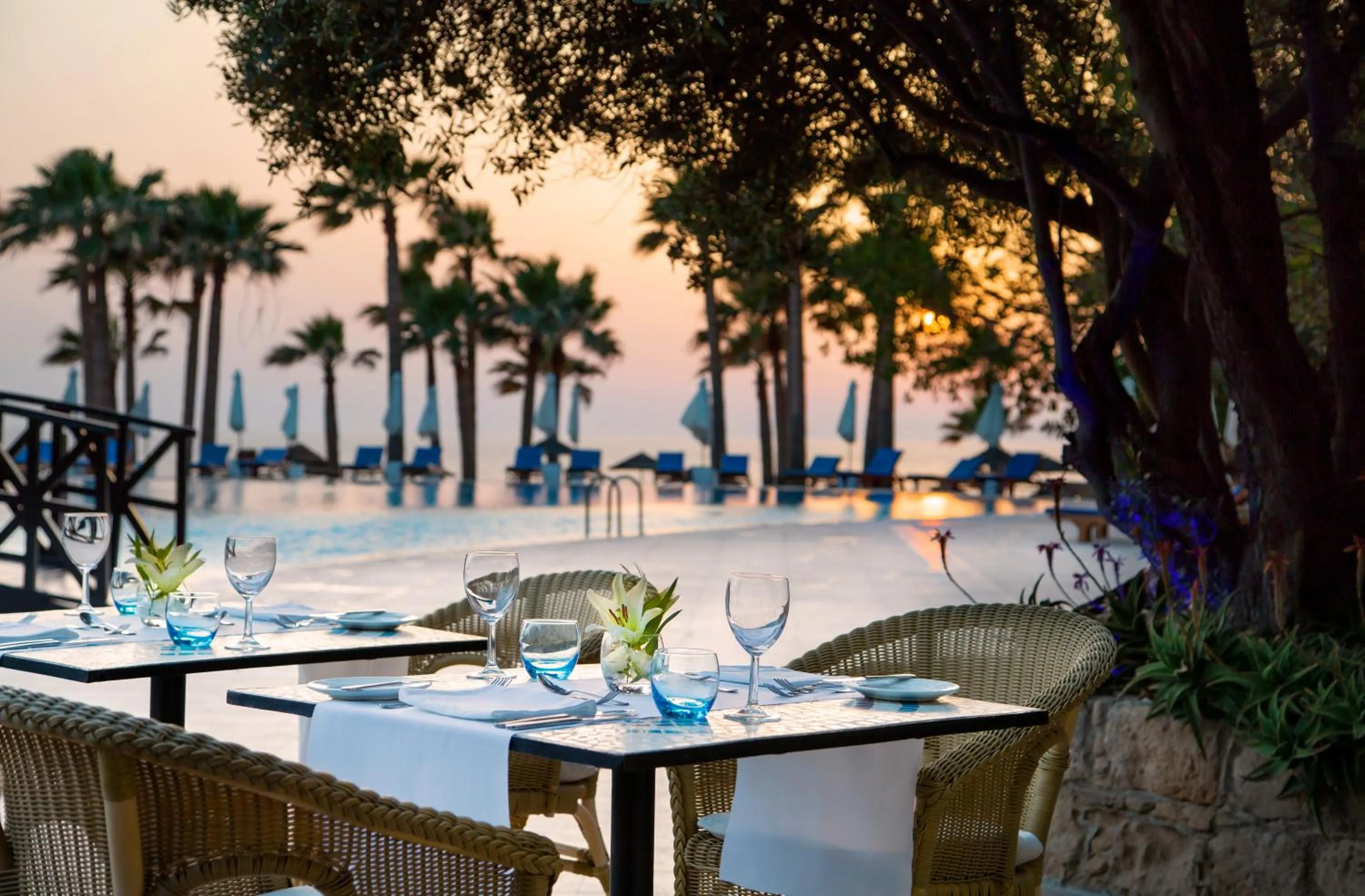 Restaurant/places to eat in Azia Resort & Spa