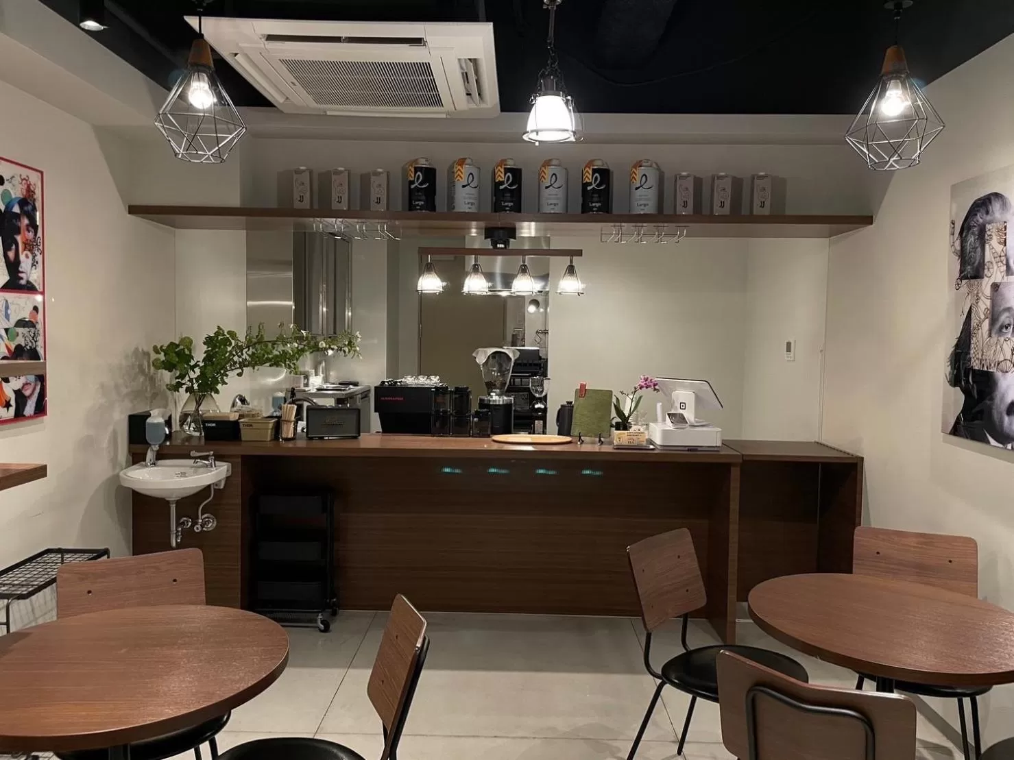 Restaurant/places to eat in NPlus Hotel Higashikanda-akihabara