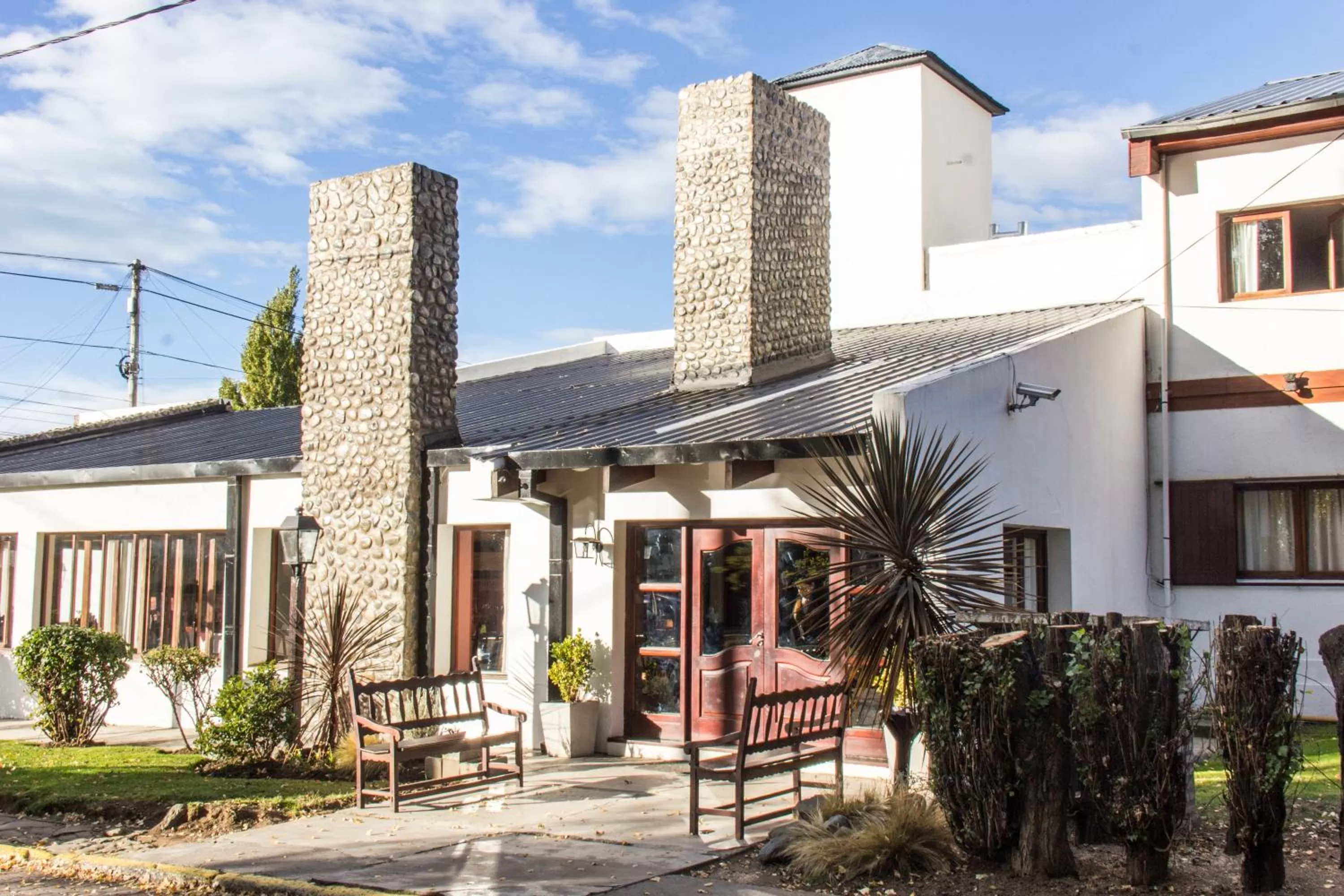 Property building in Kalken Hotel by MH