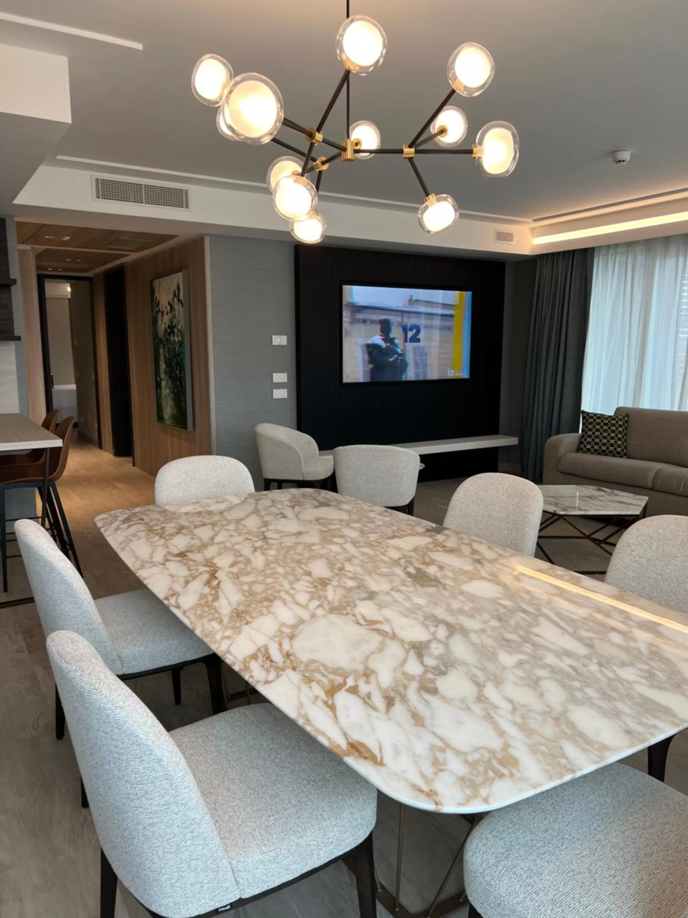 TV and multimedia in Ceccarini 9 home suite home