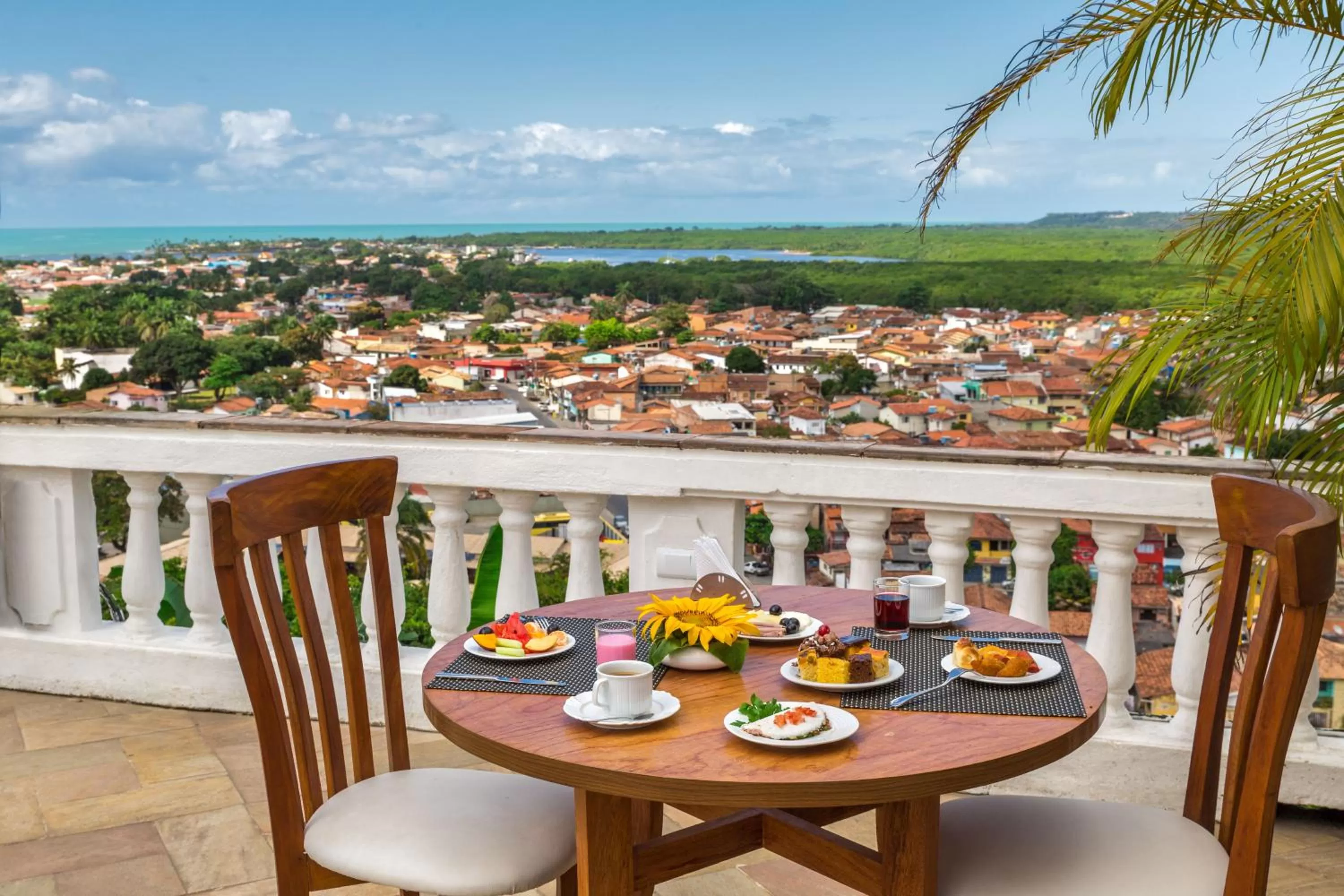 Restaurant/places to eat in Hotel Solar do Imperador