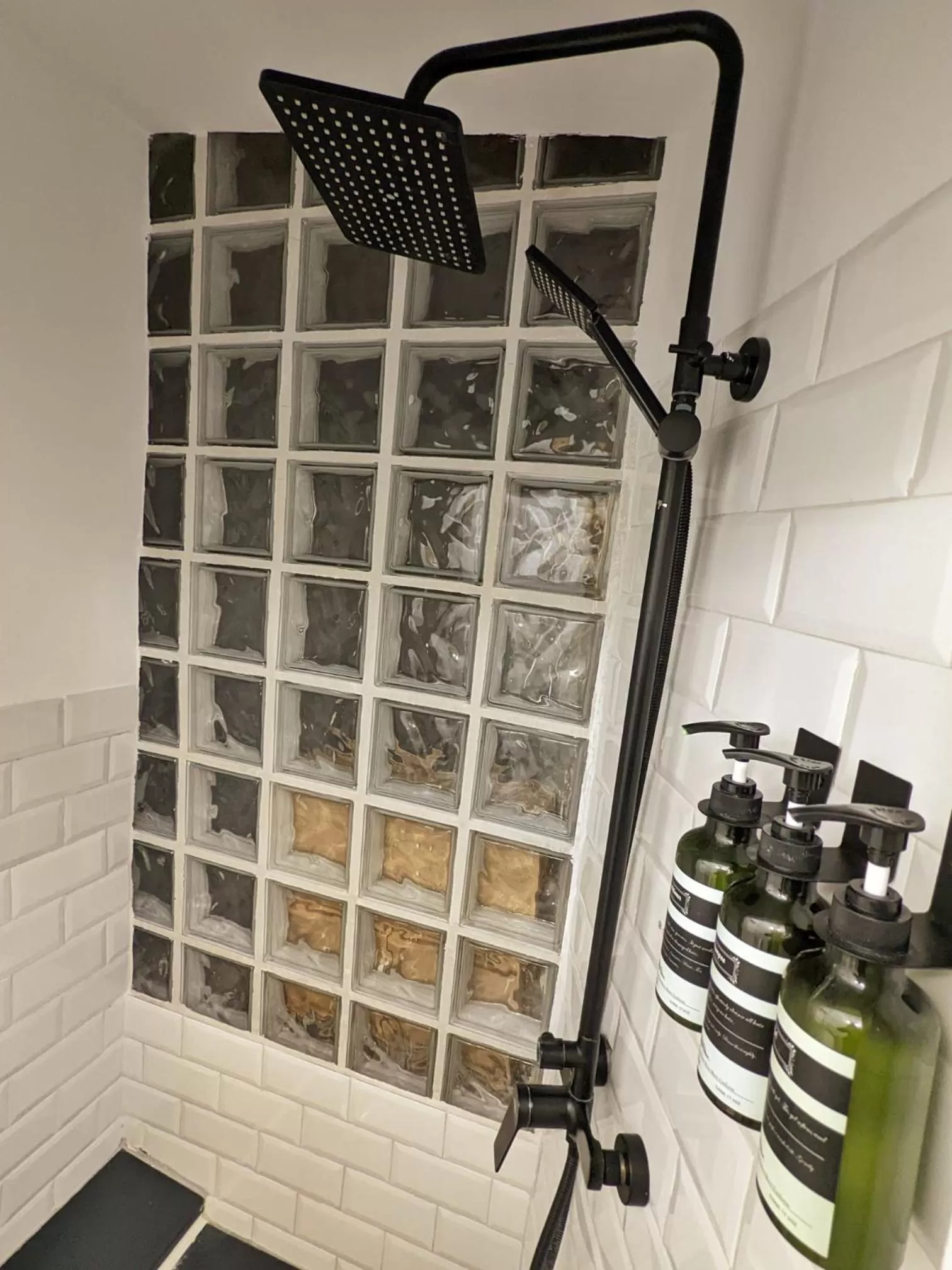 Bathroom in Catalina Suites