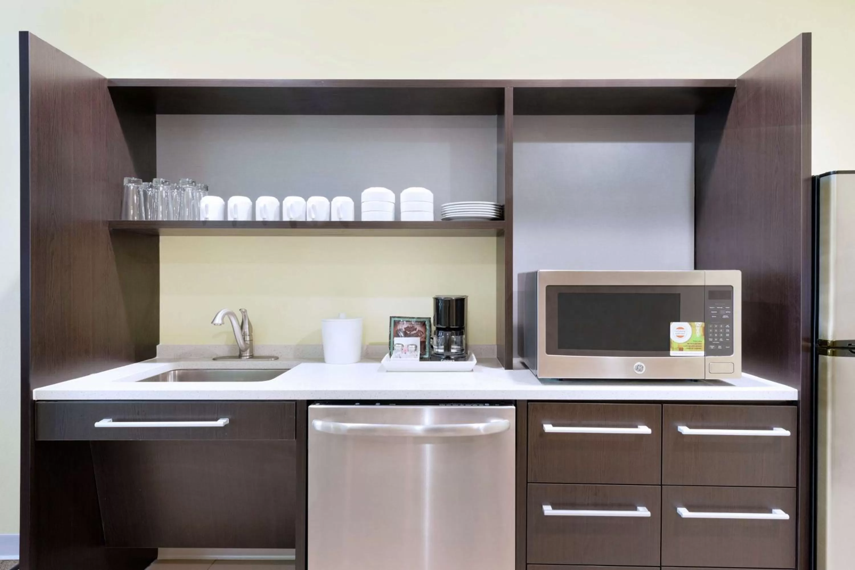 Kitchen or kitchenette in Home2 Suites By Hilton Prattville