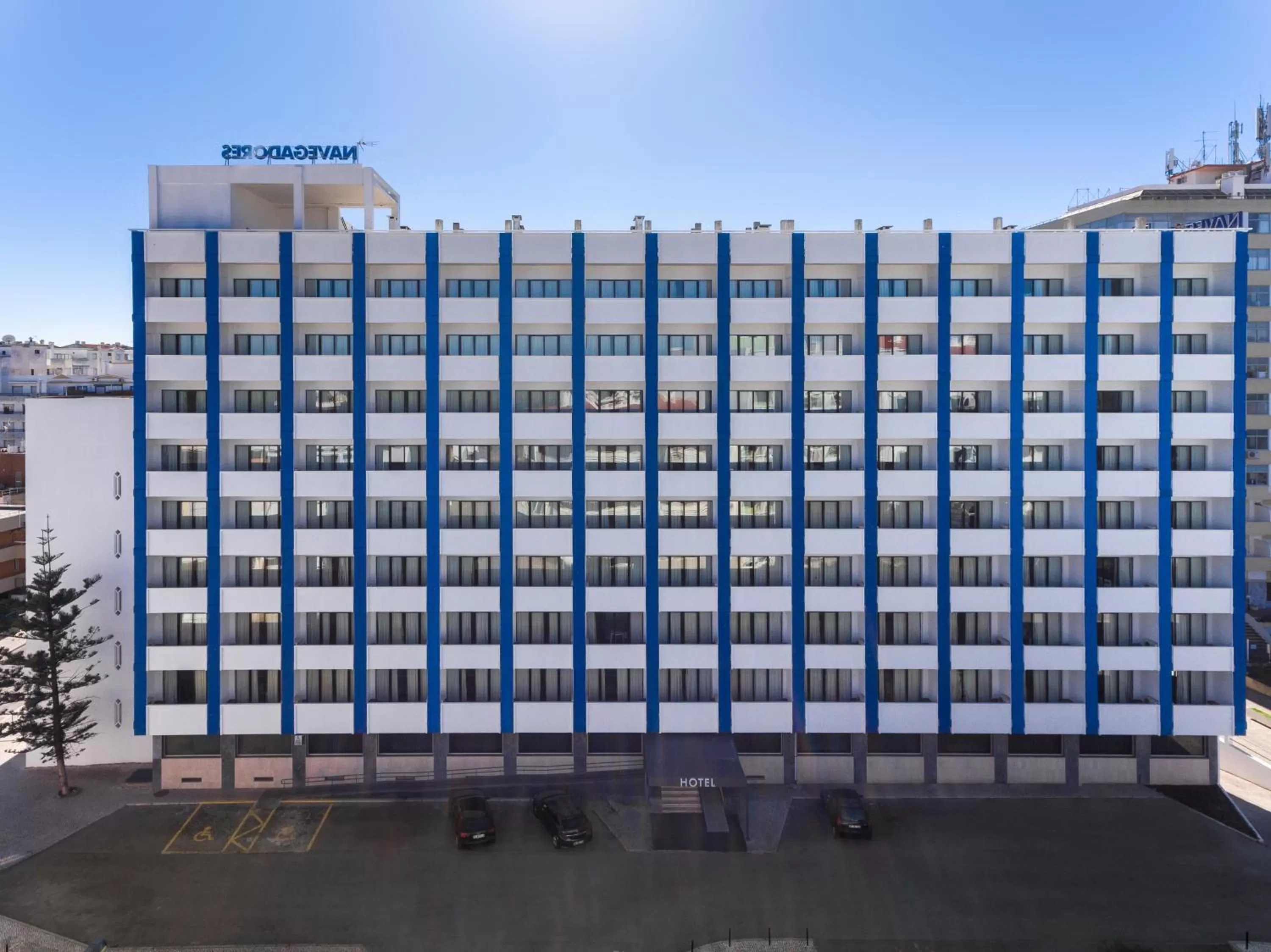 Property building in Hotel Navegadores