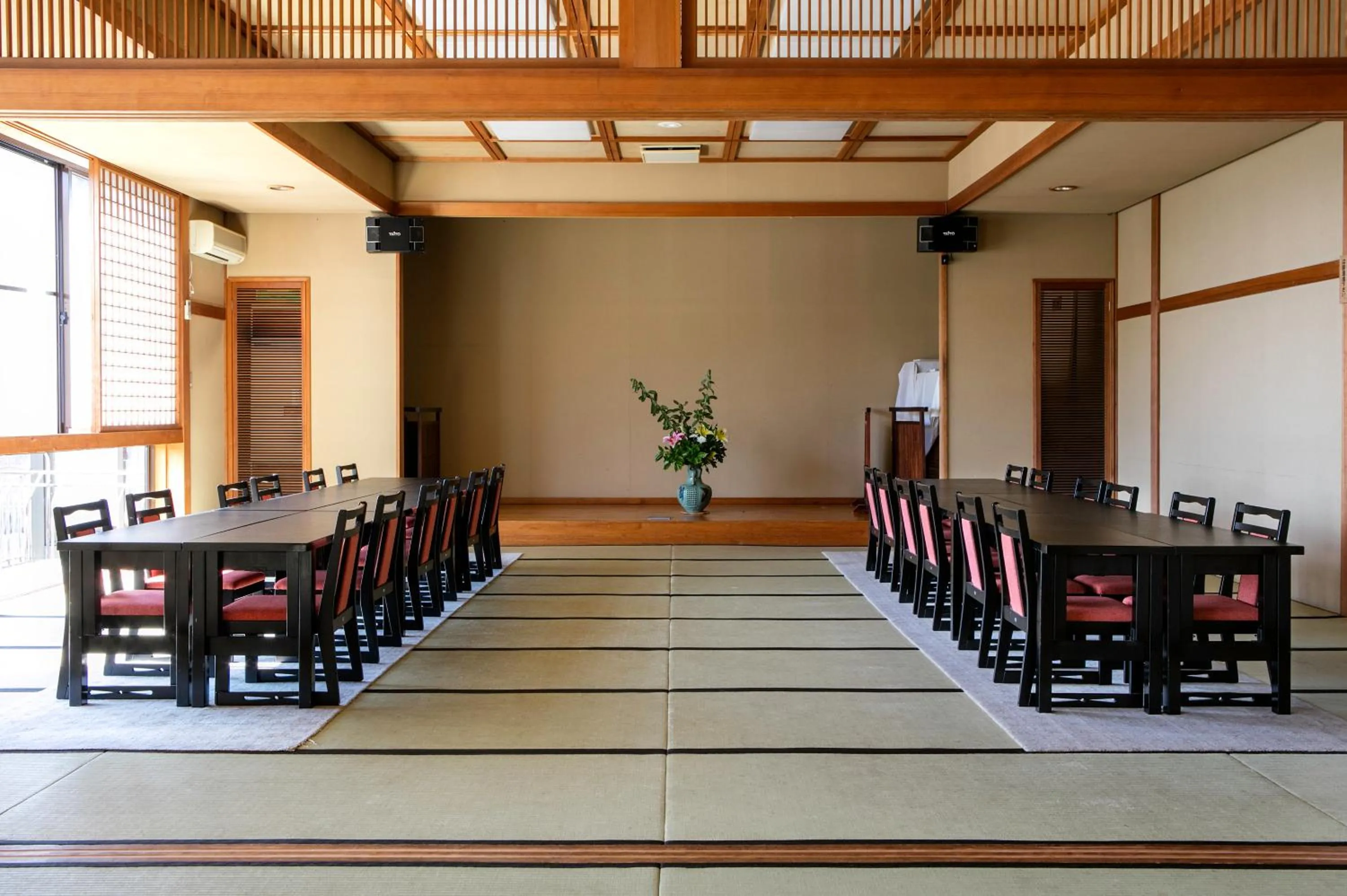 Restaurant/places to eat in Ryokan Warabino
