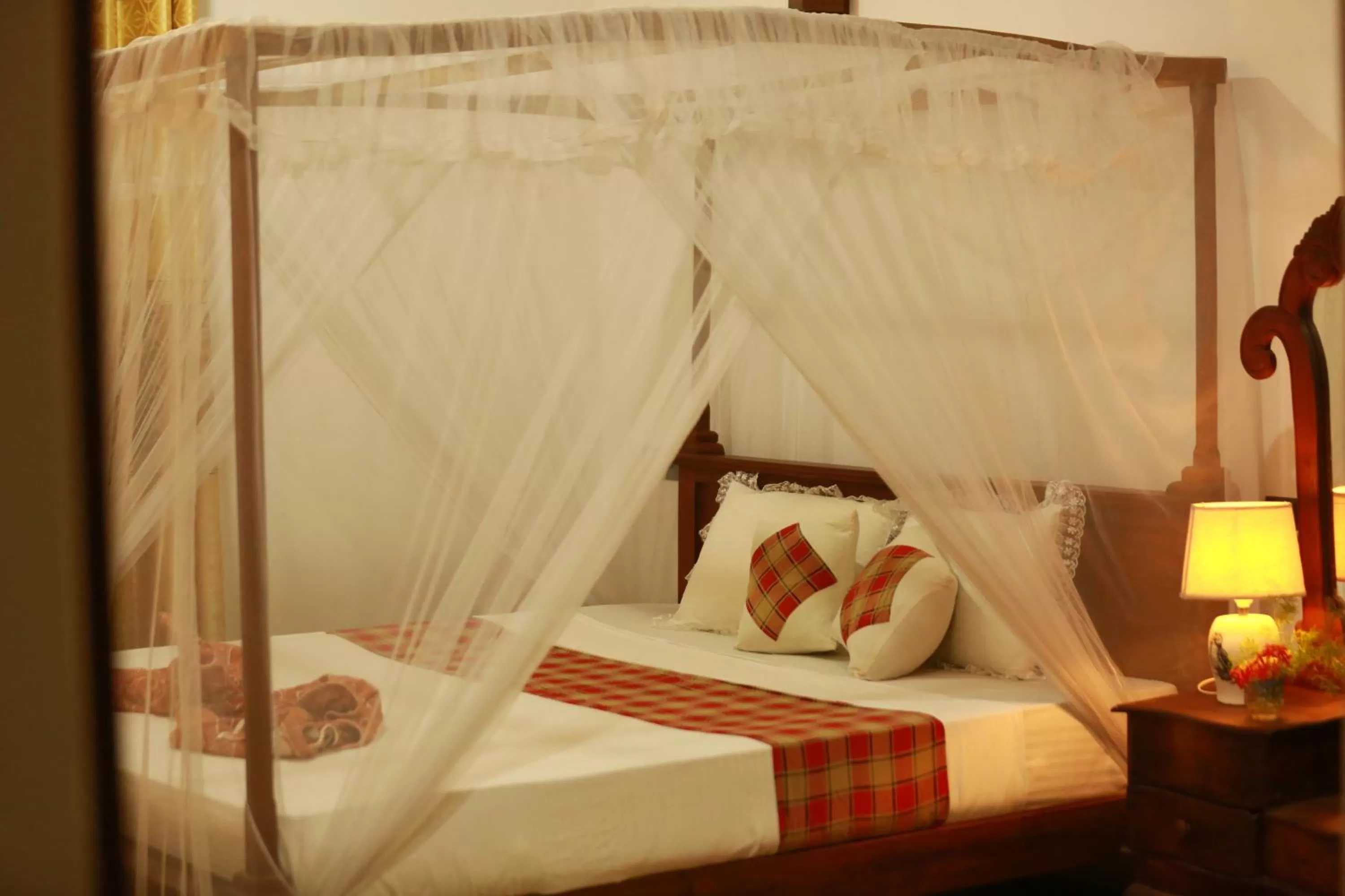 Photo of the whole room, Bed in Surf Orchid Villa