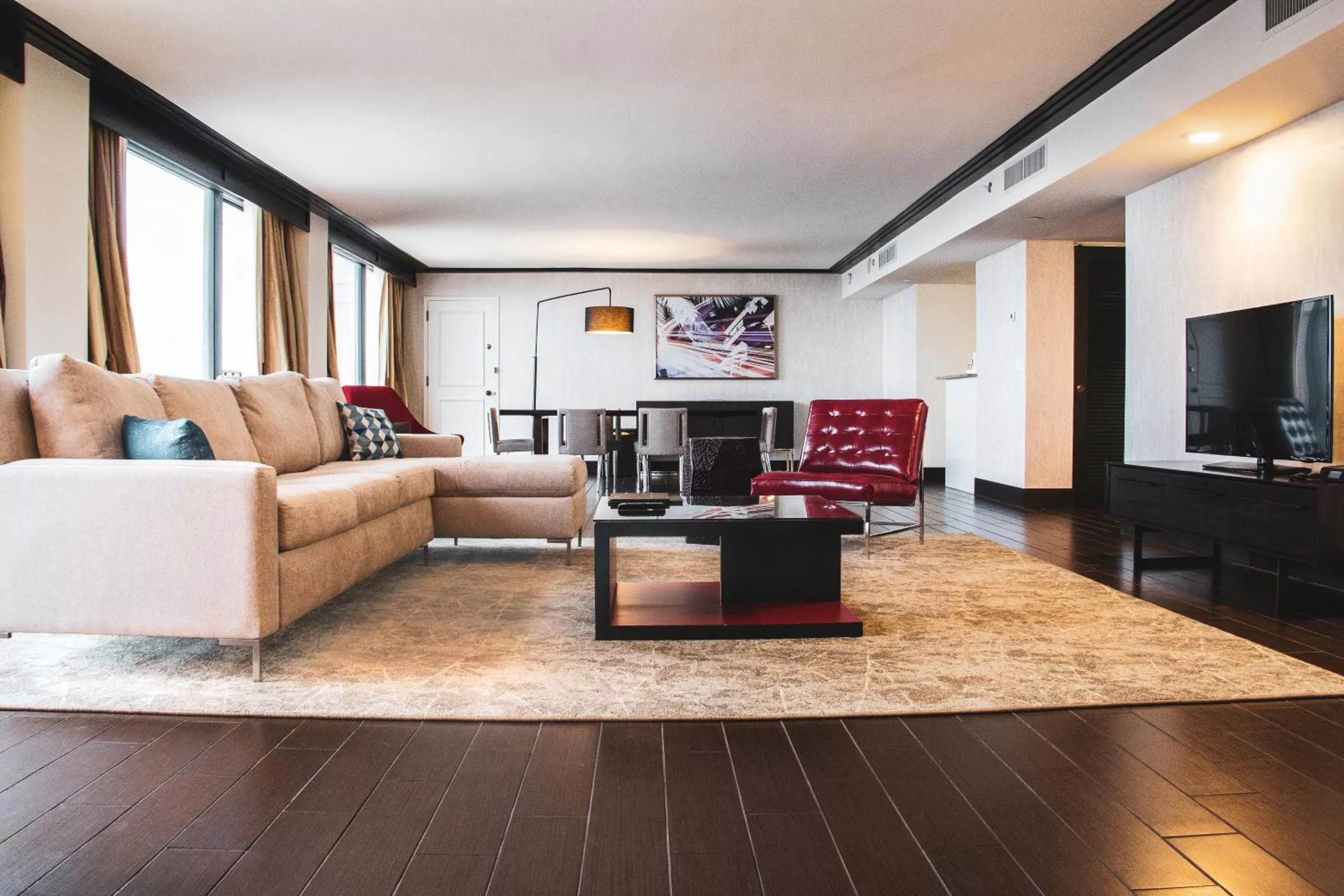 Living room in Hilton Miami Downtown