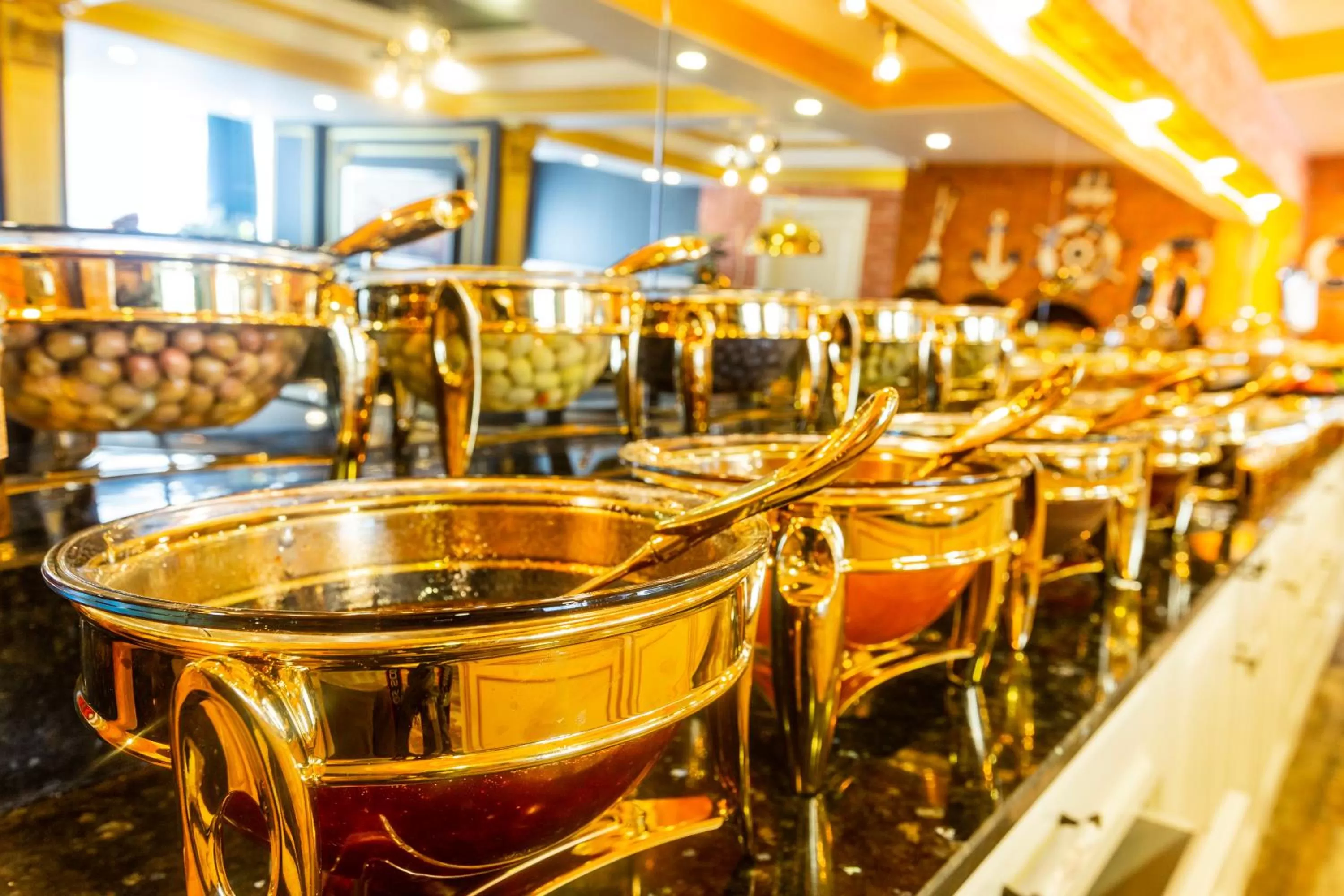 Restaurant/places to eat in Andalouse Otel