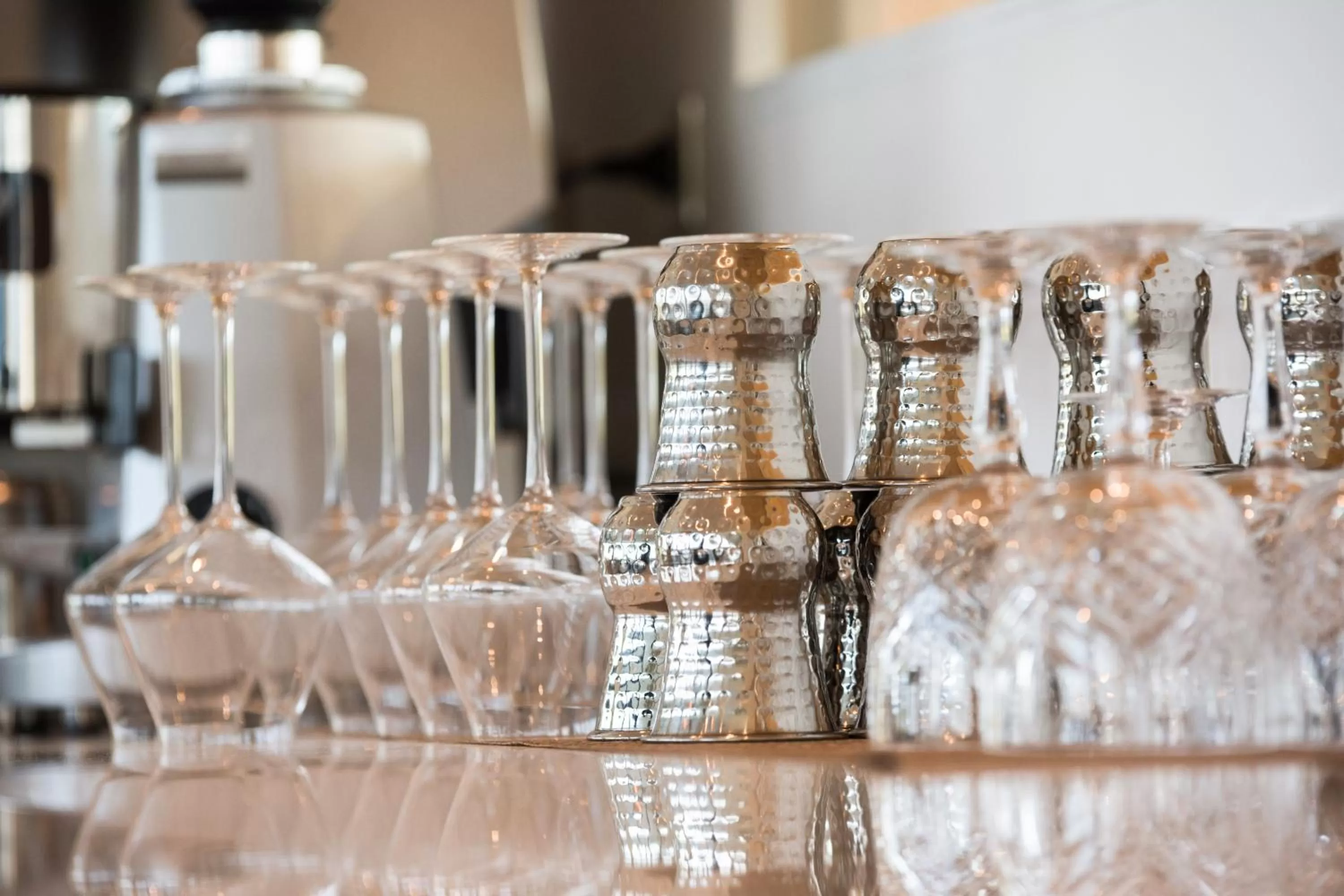 Lounge or bar in Golden Tulip Porto-Vecchio