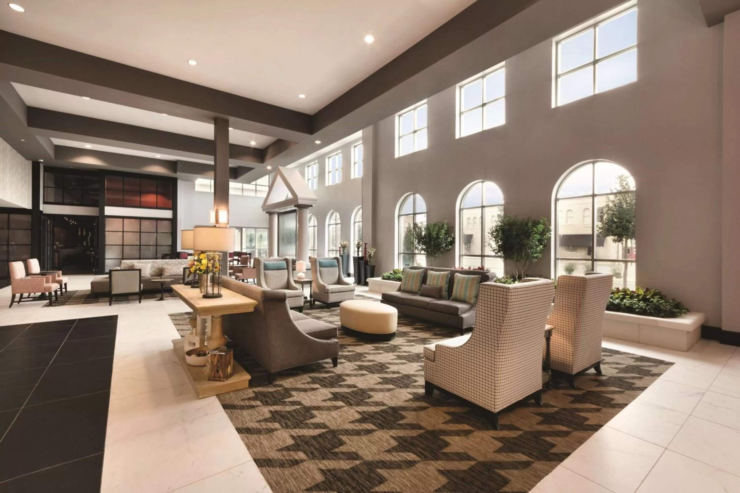 Lobby or reception in Embassy Suites by Hilton Tuscaloosa Alabama Downtown