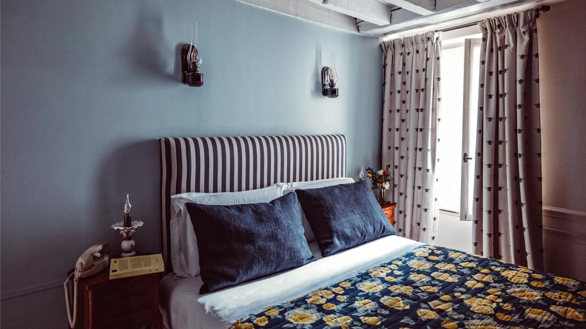 Bed in Maison Saintonge