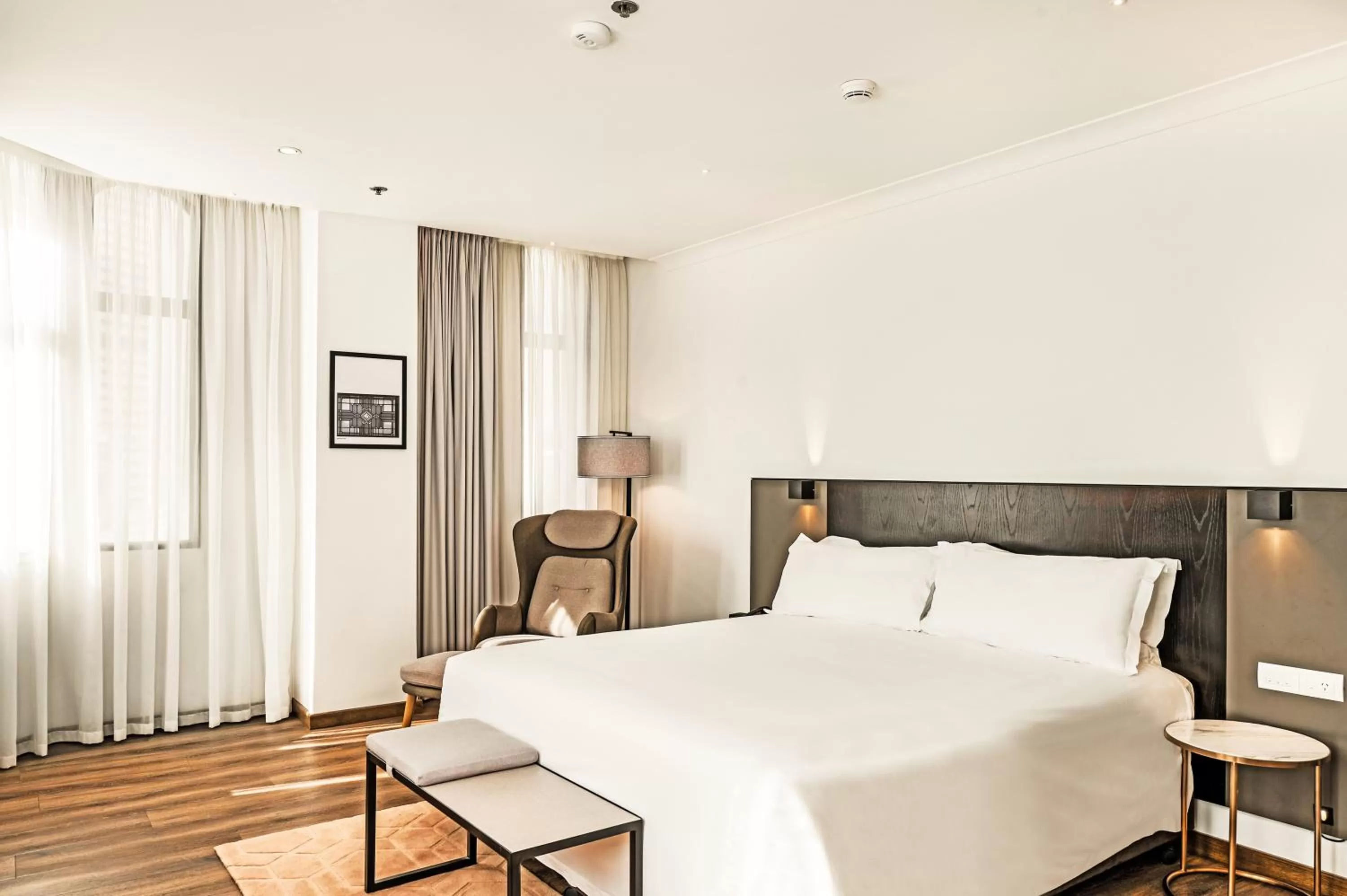 Photo of the whole room, Bed in The Grace Hotel