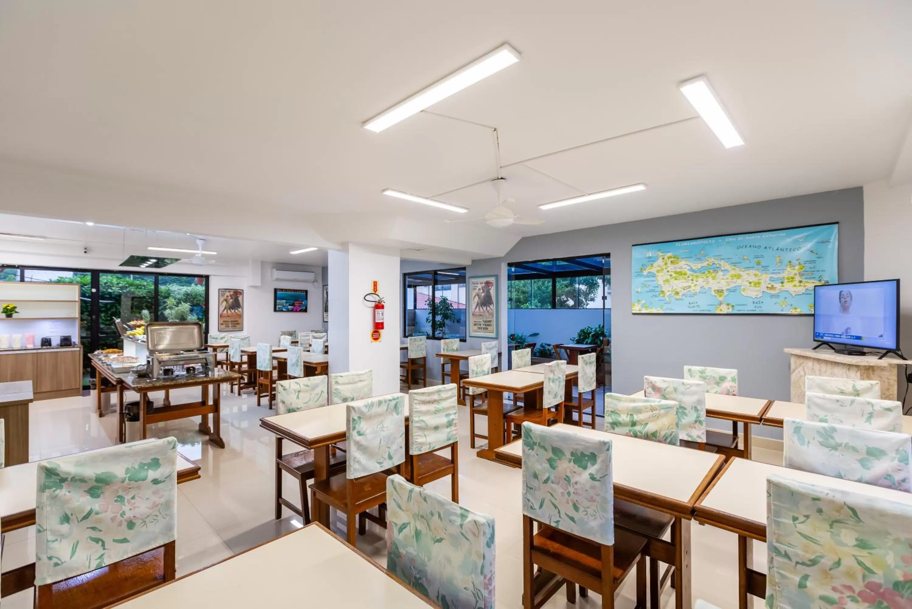 Restaurant/places to eat in Hotel Vila Mar