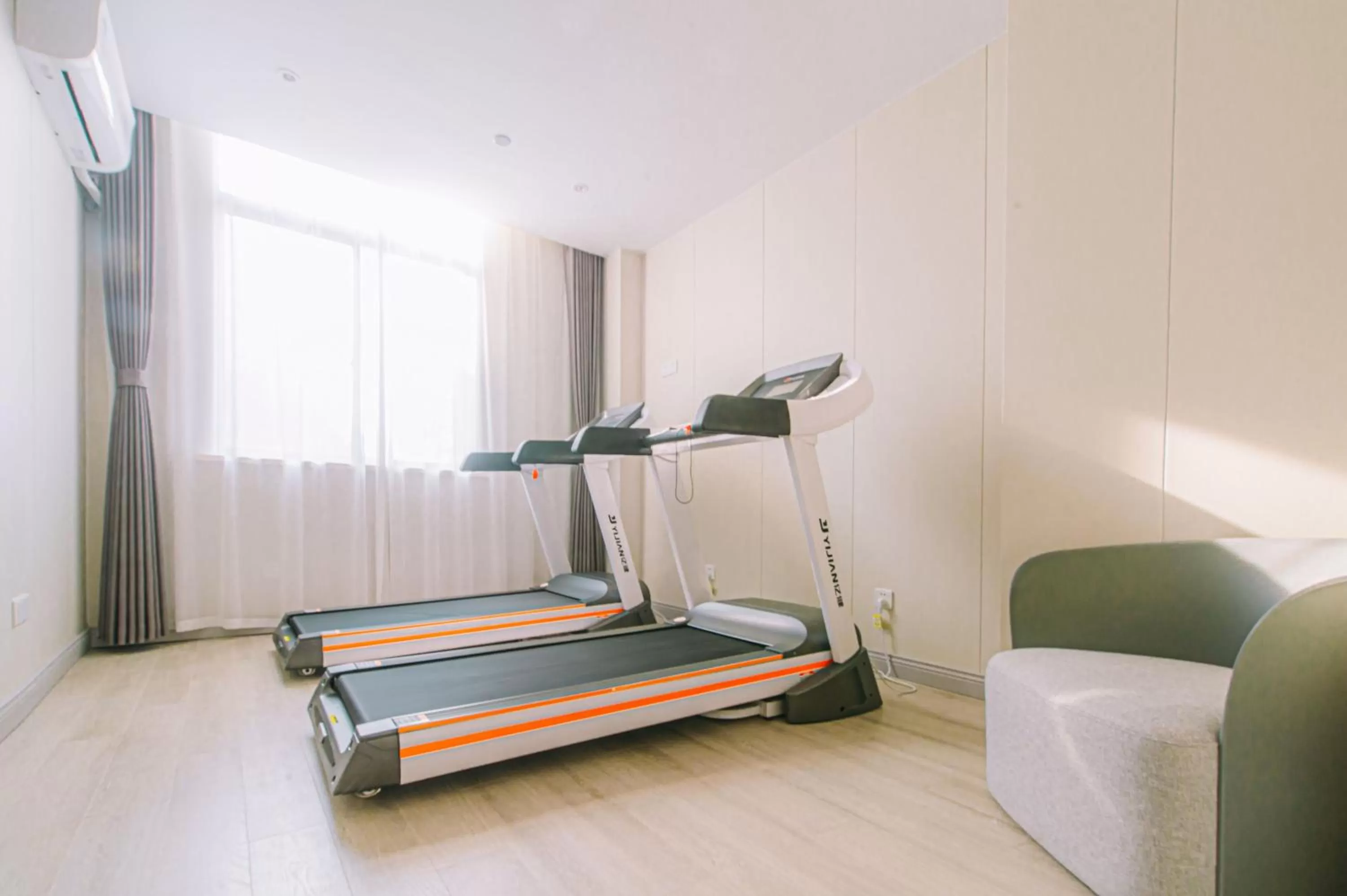 Fitness centre/facilities in Shanghai JOYFUL YARD Hotel-Free shuttle bus to Pudong Airport and Disneyland
