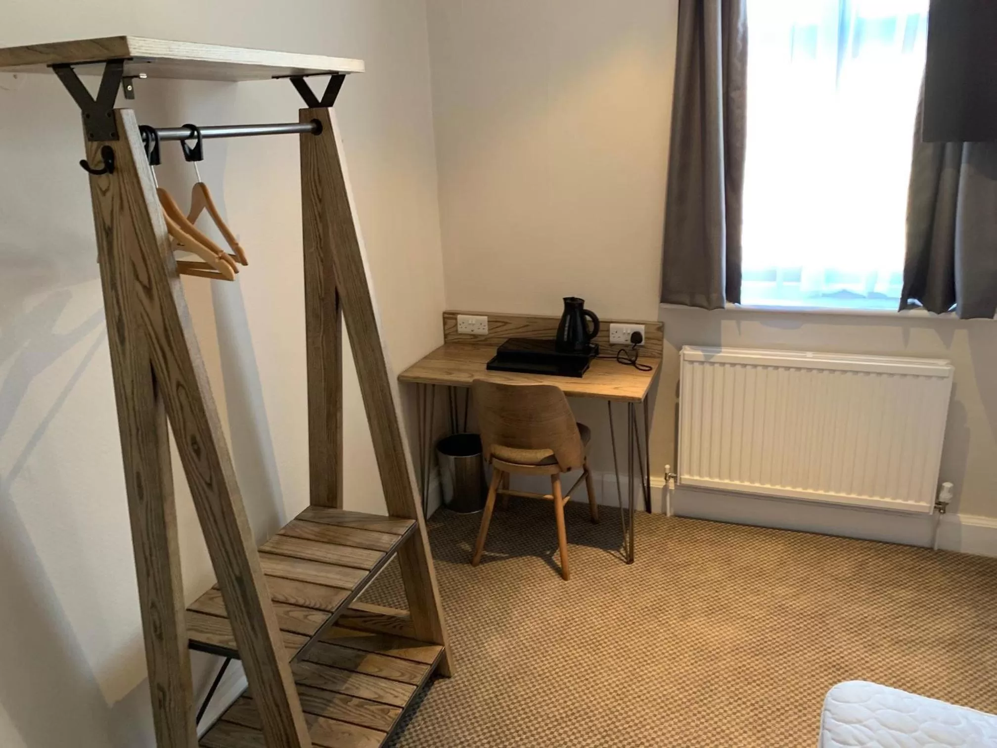 Coffee/tea facilities in Half Moon, Sherborne by Marston's Inns