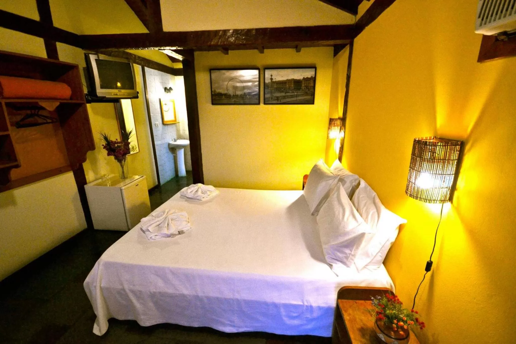 Bedroom, Bed in Pousada Da Ferradura