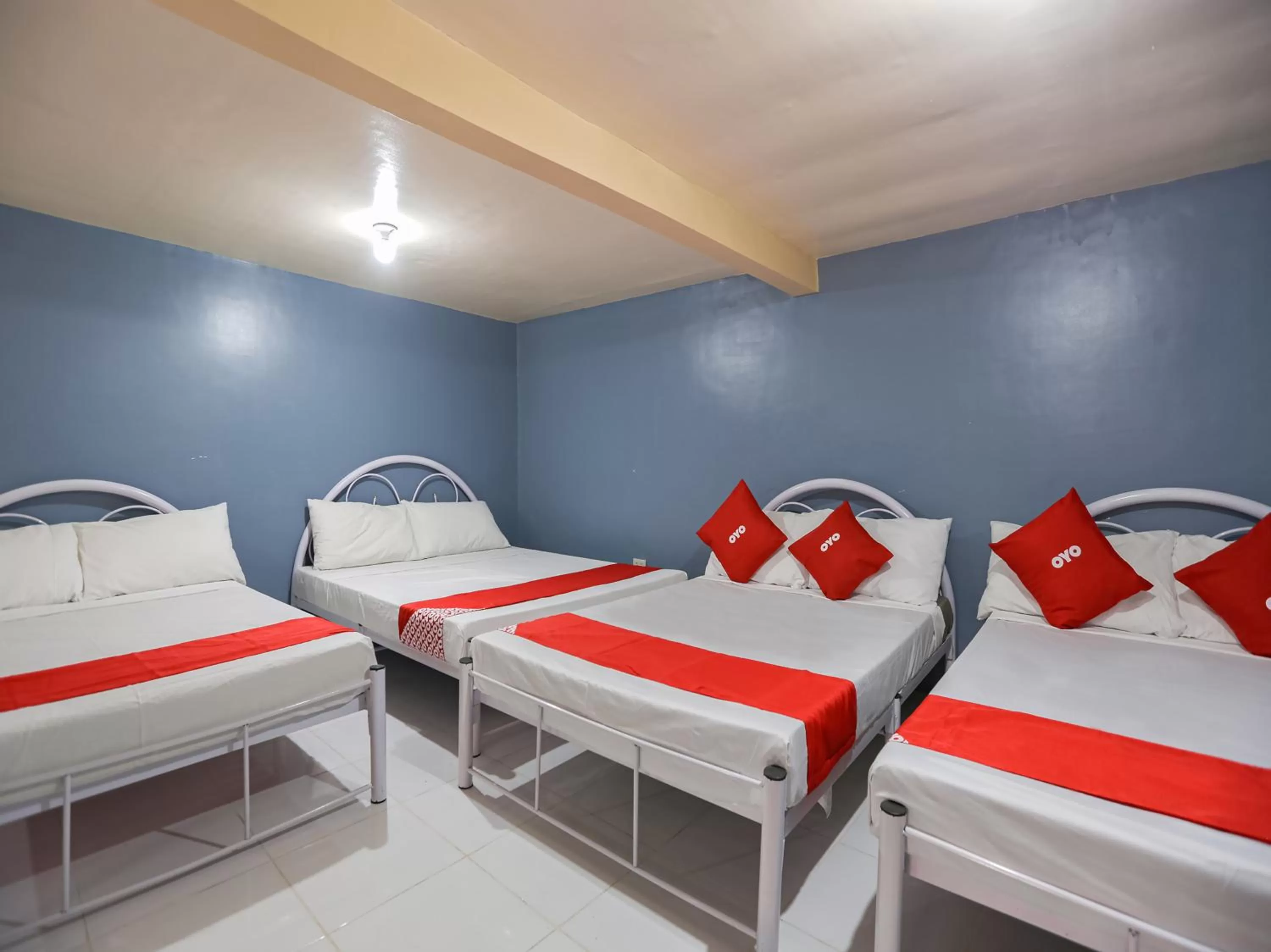 Bedroom, Bed in OYO 784 Laura's Garden Resort