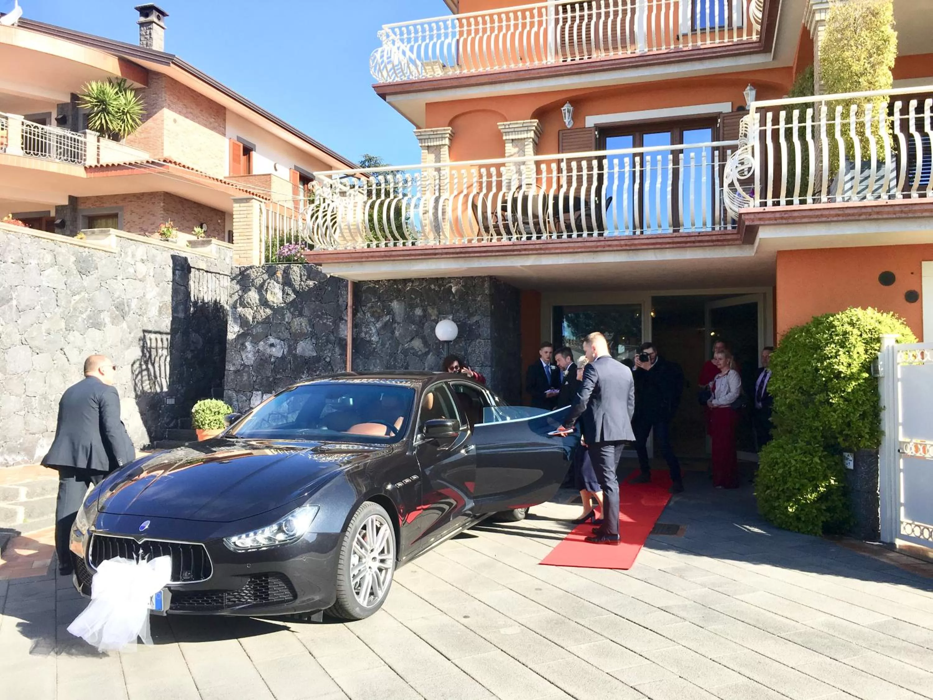 Facade/entrance in Etna Royal View