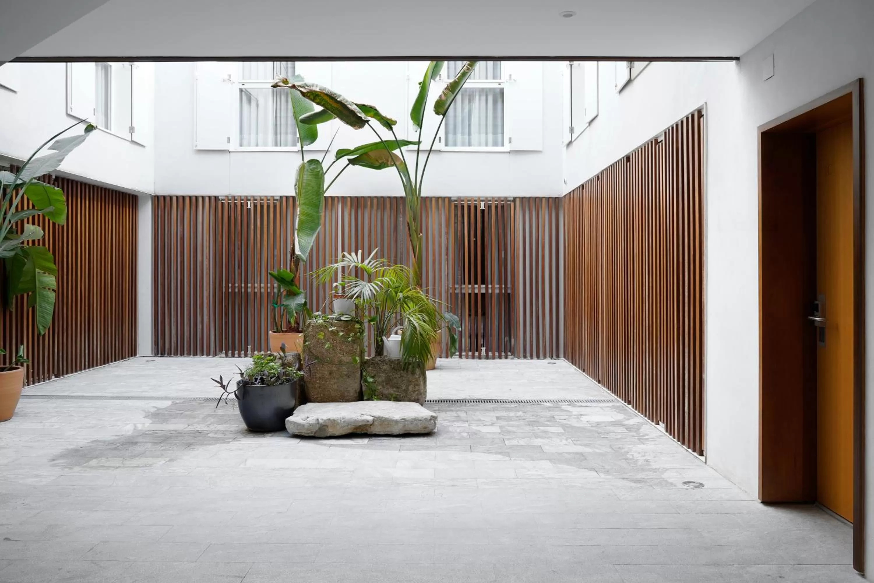 Patio in Numa Seville Jondo