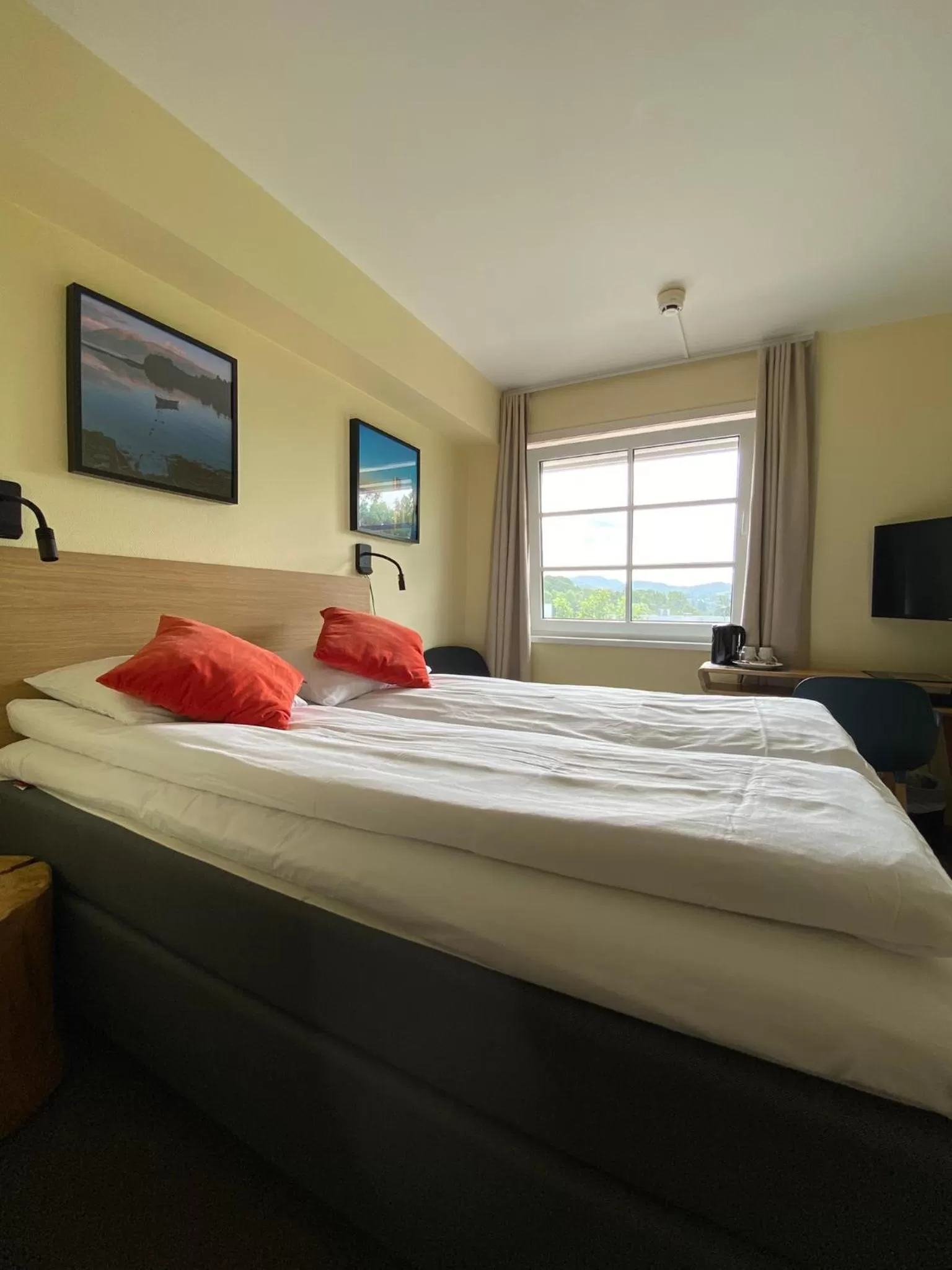 TV and multimedia, Bed in Lilland Brewery Hotel