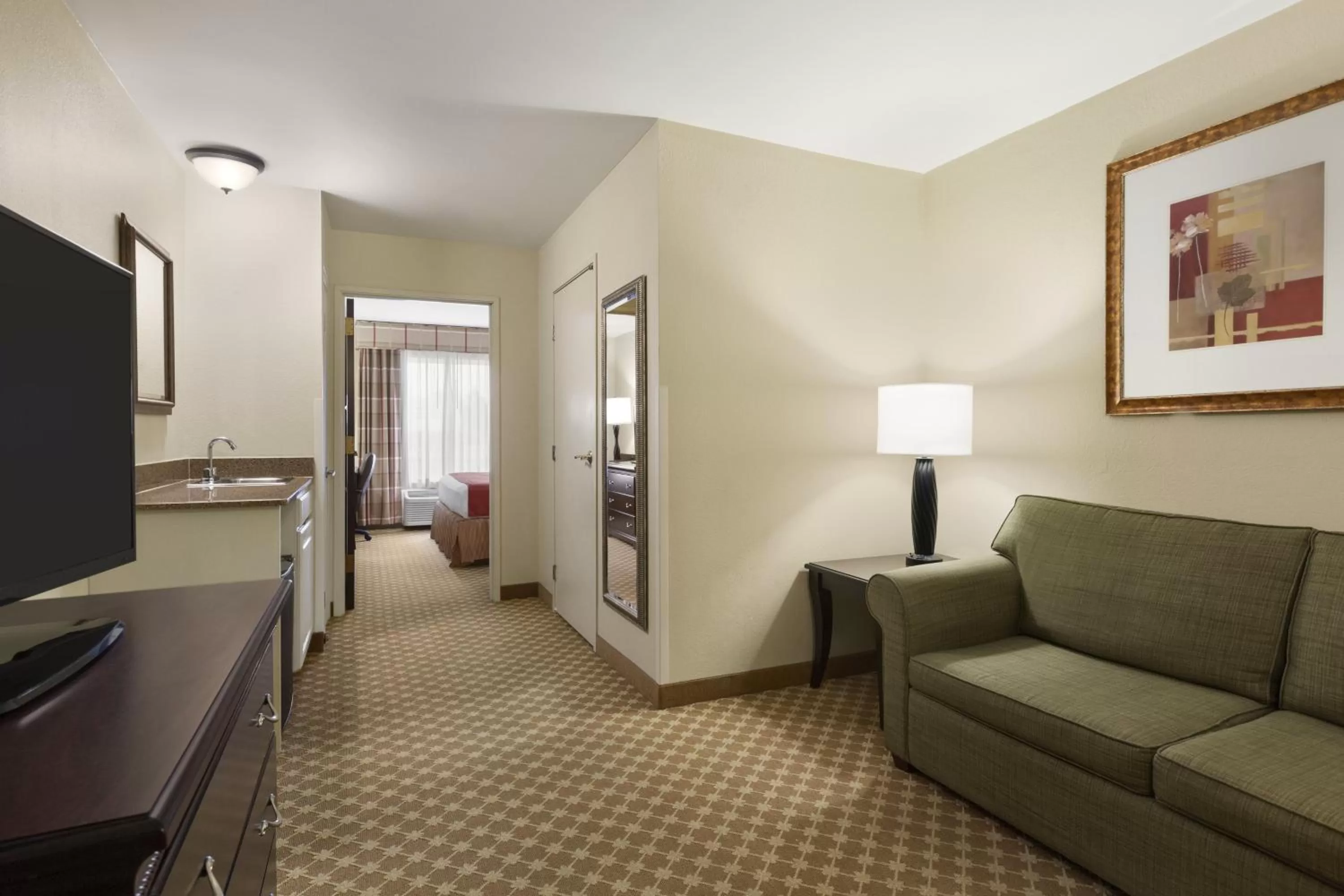 One-Bedroom King Suite in Country Inn & Suites by Radisson, Asheville at Asheville Outlet Mall, NC