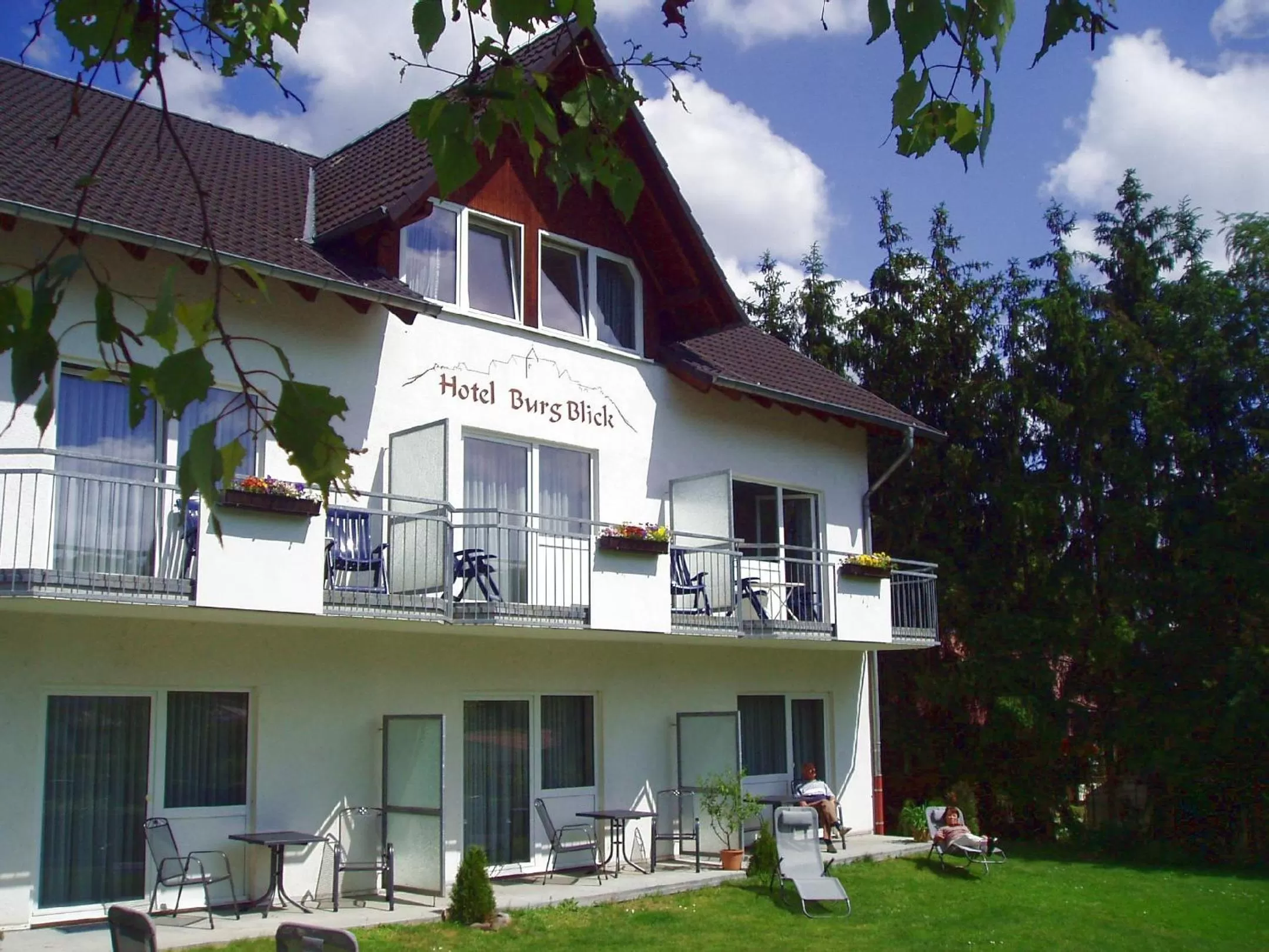 Property building in Land-gut-Hotel BurgBlick