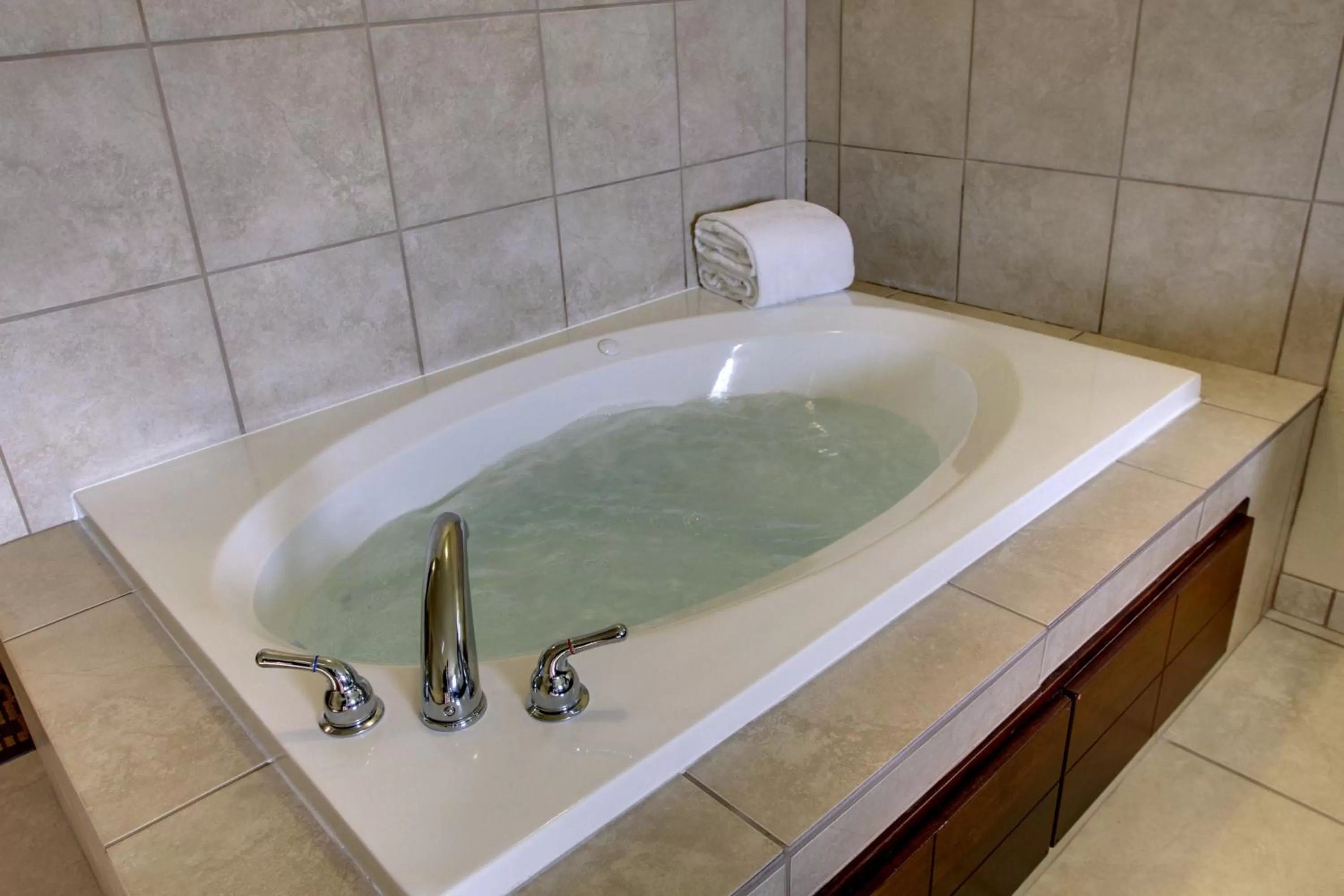 Bathroom in Cobblestone Inn & Suites - Hartington