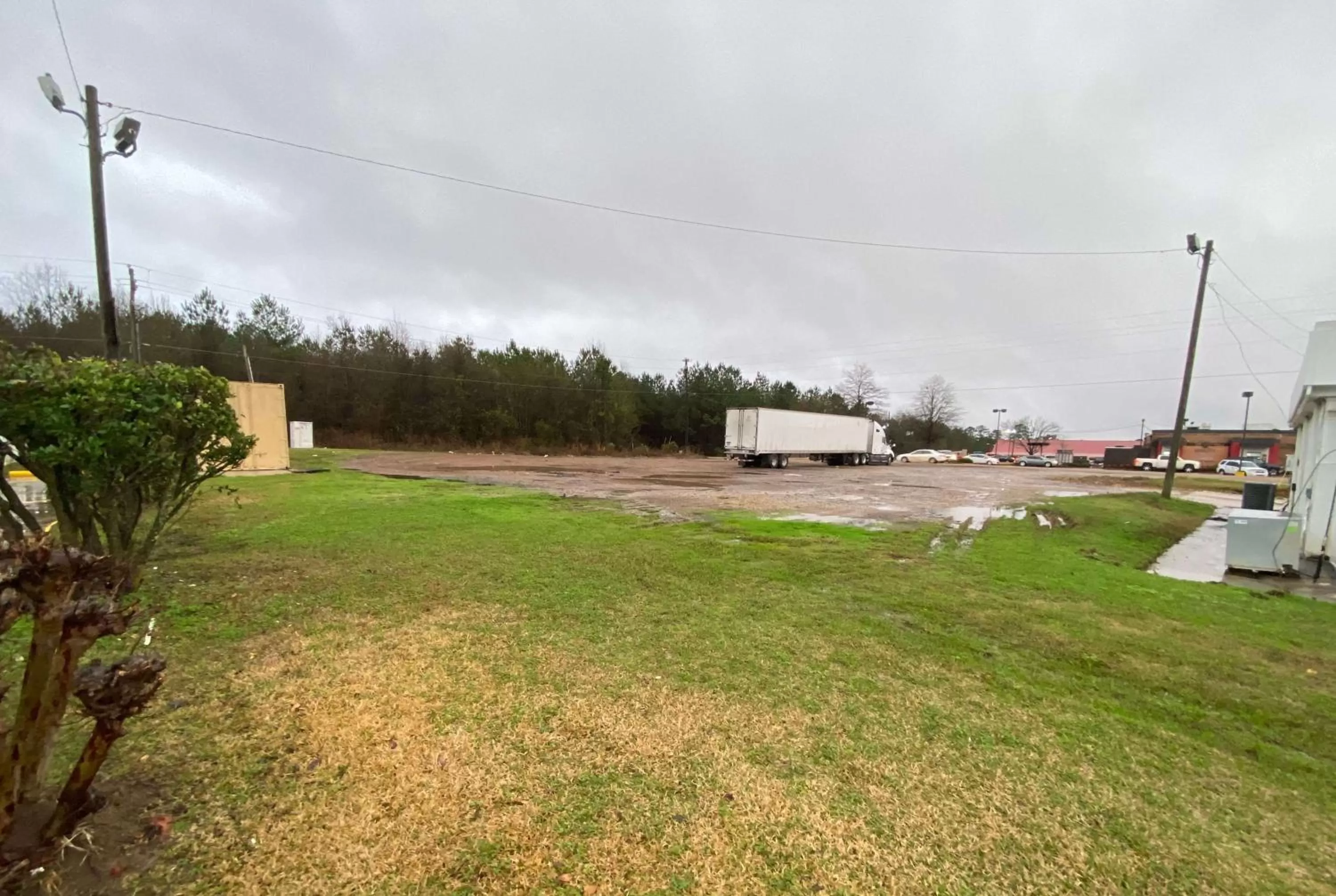 Property building in Days Inn by Wyndham Forest