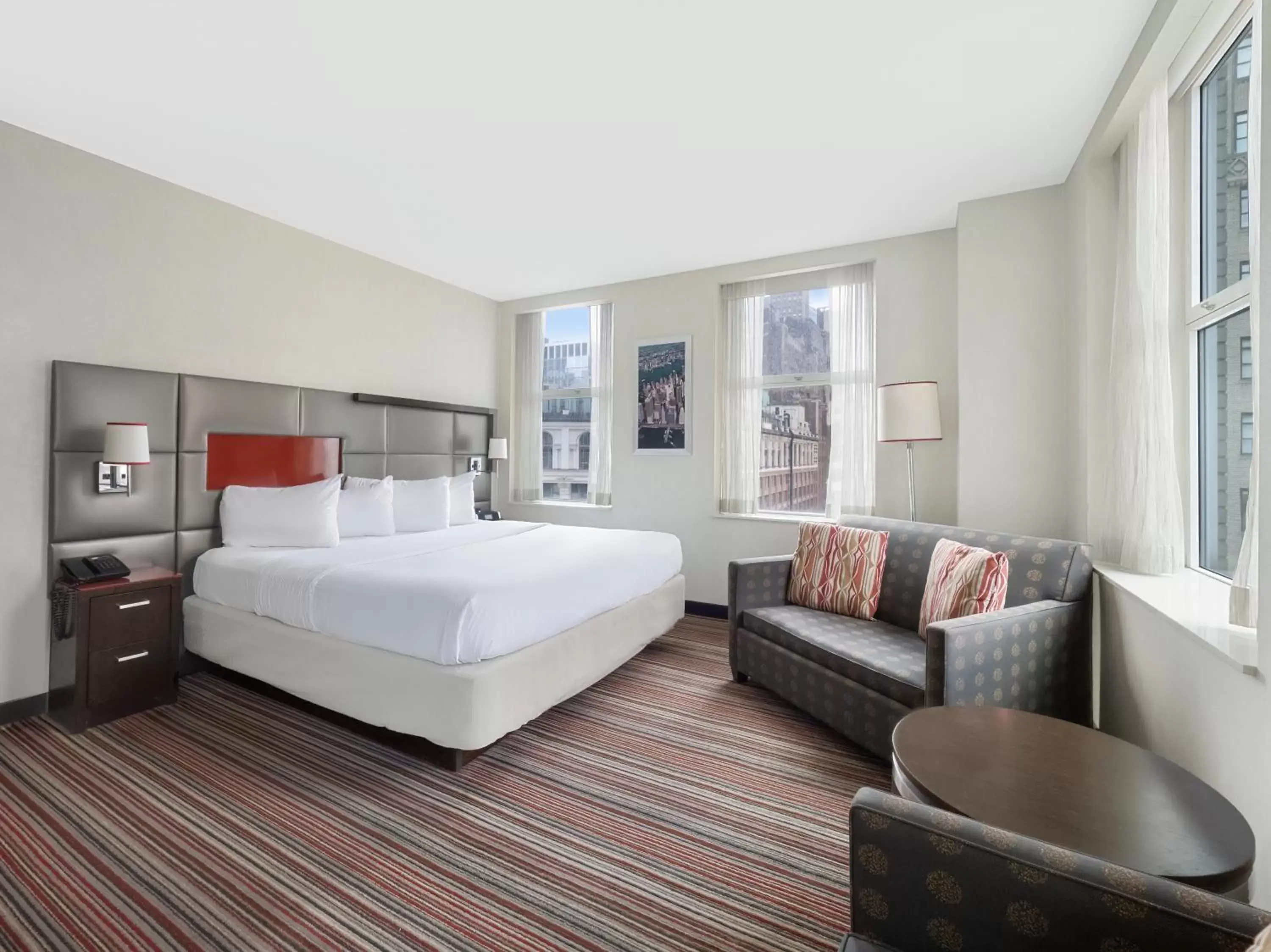 King Deluxe Suite with Parade View - Non-Smoking in The Herald by LuxUrban King Deluxe Suite with Parade View - Non-Smoking in The Herald by LuxUrban