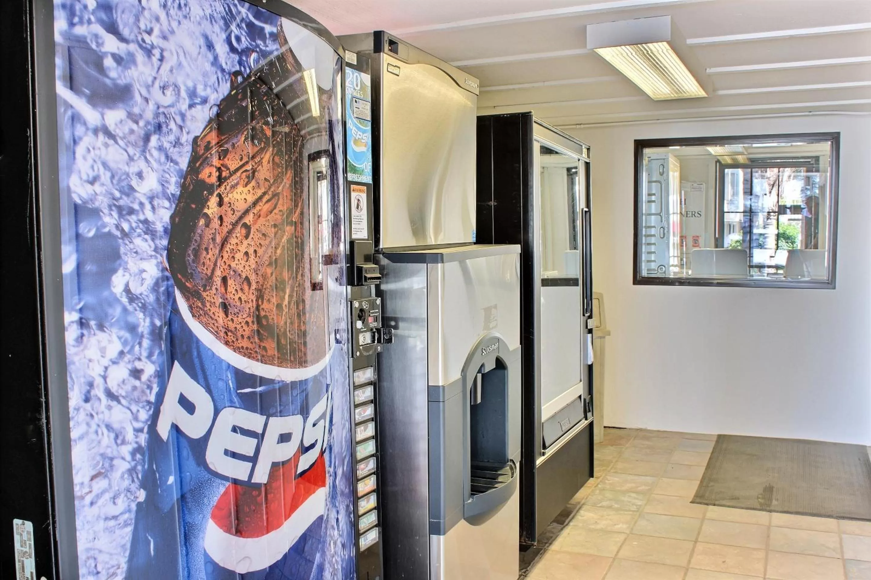 On site in Motel 6-Coalinga, CA - East