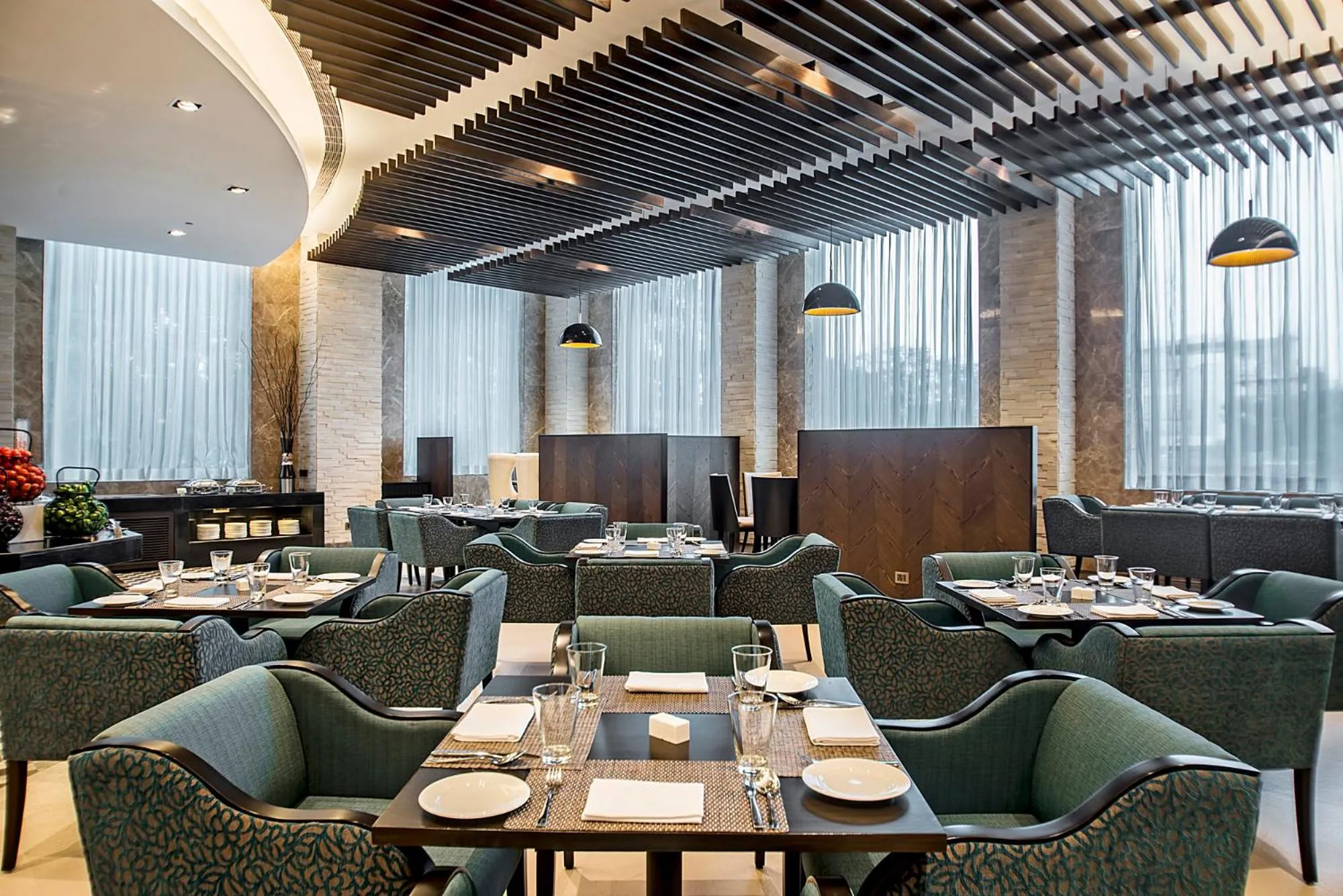 Restaurant/places to eat in Holiday Inn Amritsar Ranjit Avenue by IHG