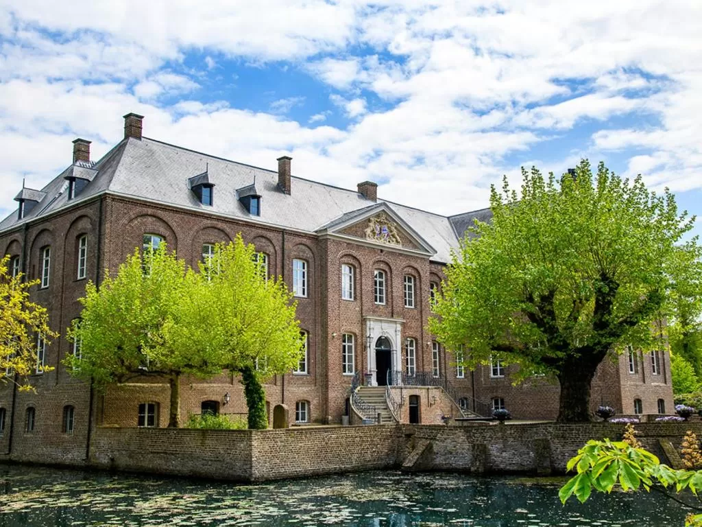 Area and facilities in De Maasparel Nextdoor Maassuites