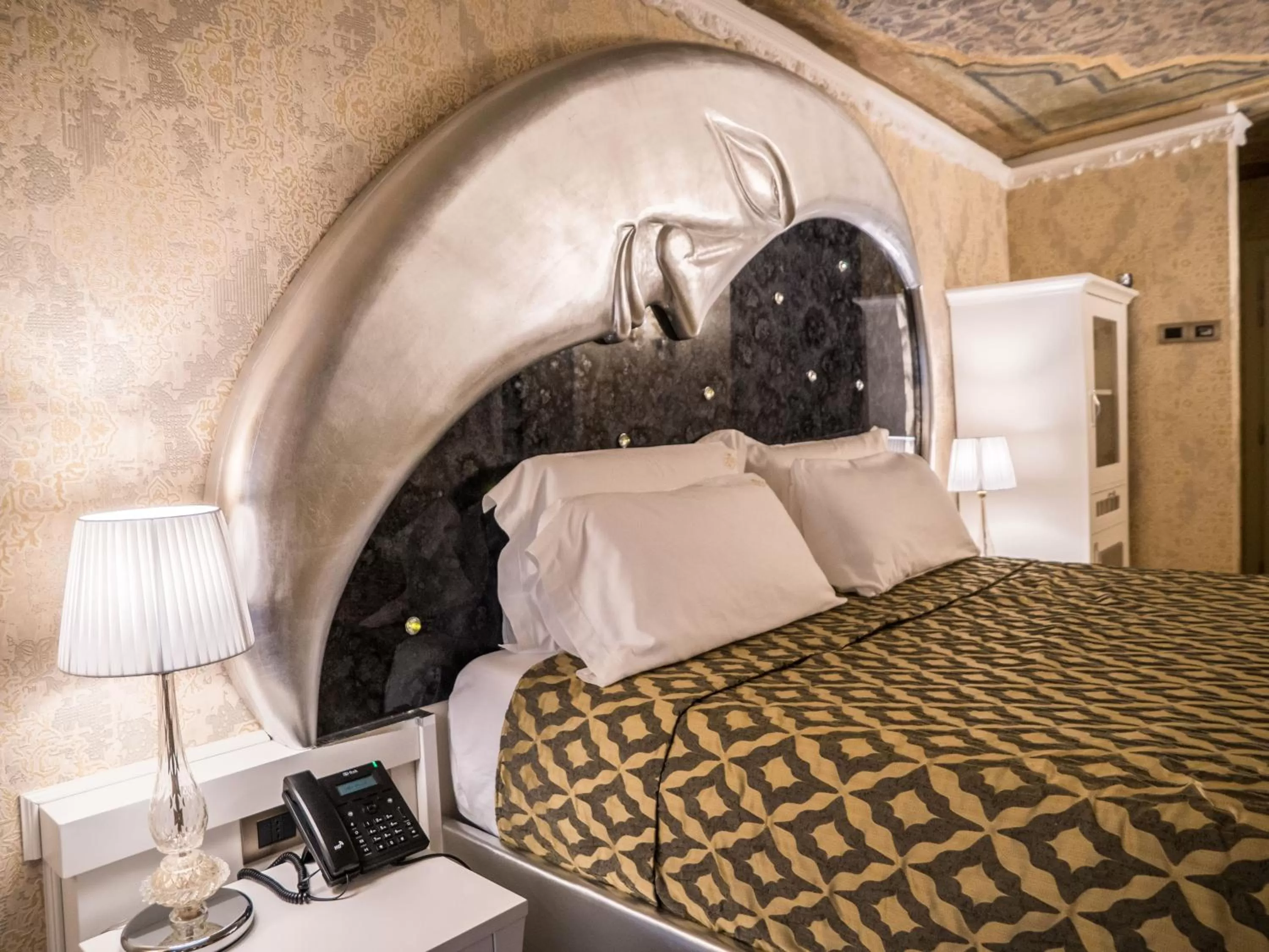 Bedroom, Bed in EGO' Boutique Hotel - The Silk Road