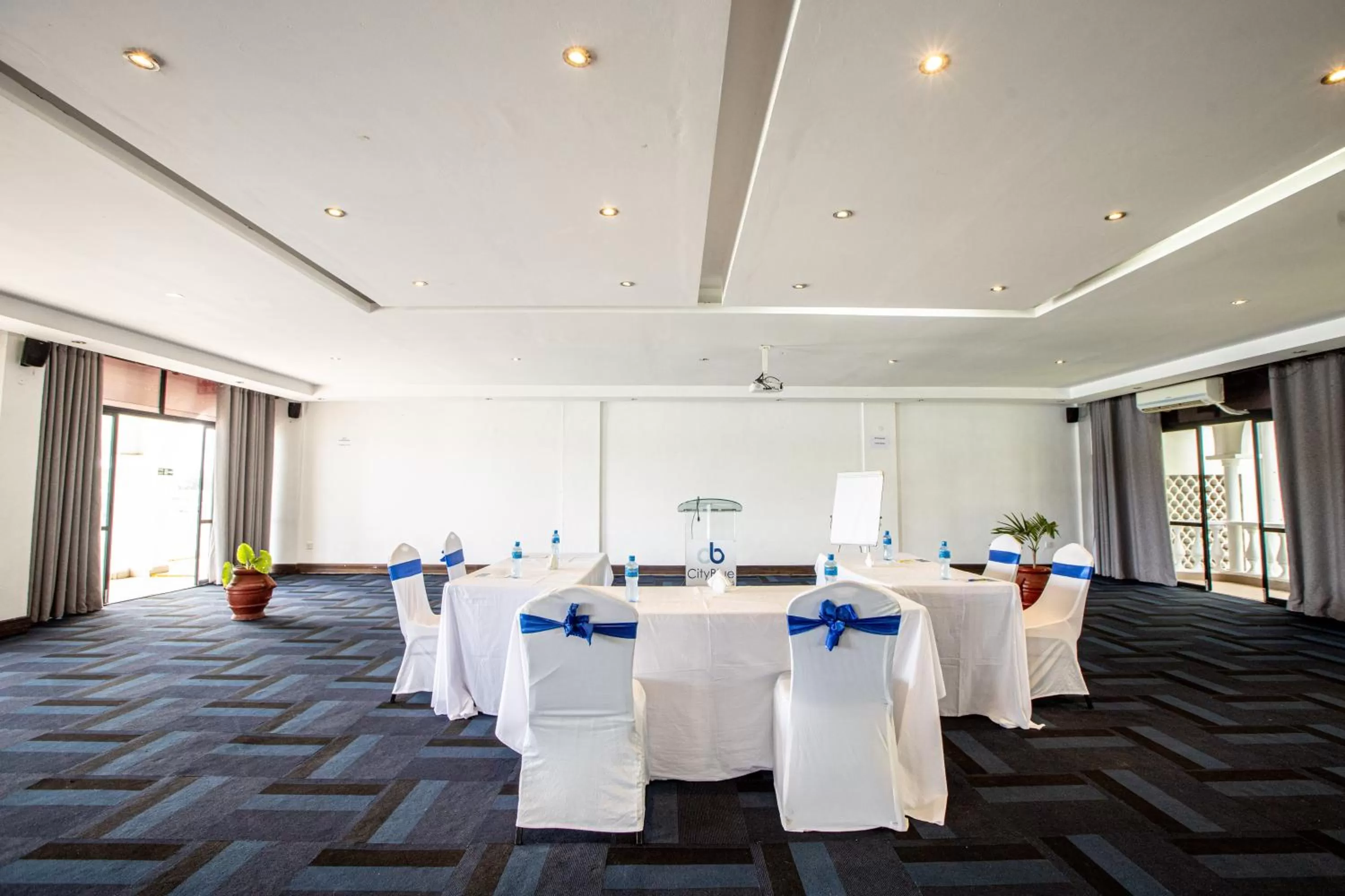 Meeting/conference room in CityBlue Creekside Hotel & Suites