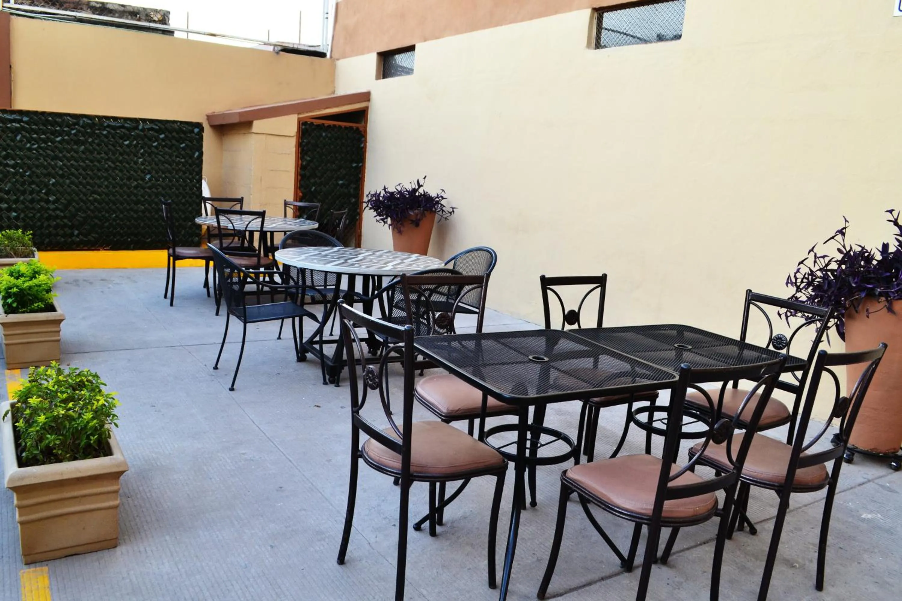 Patio in Hotel America Palacio