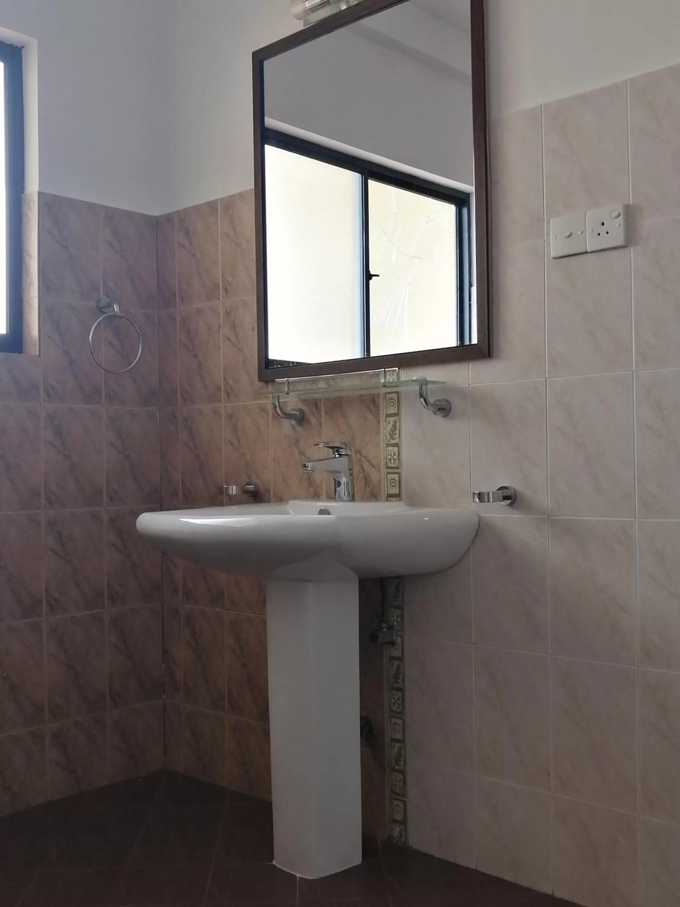 Kandy Highland Unique Hotel