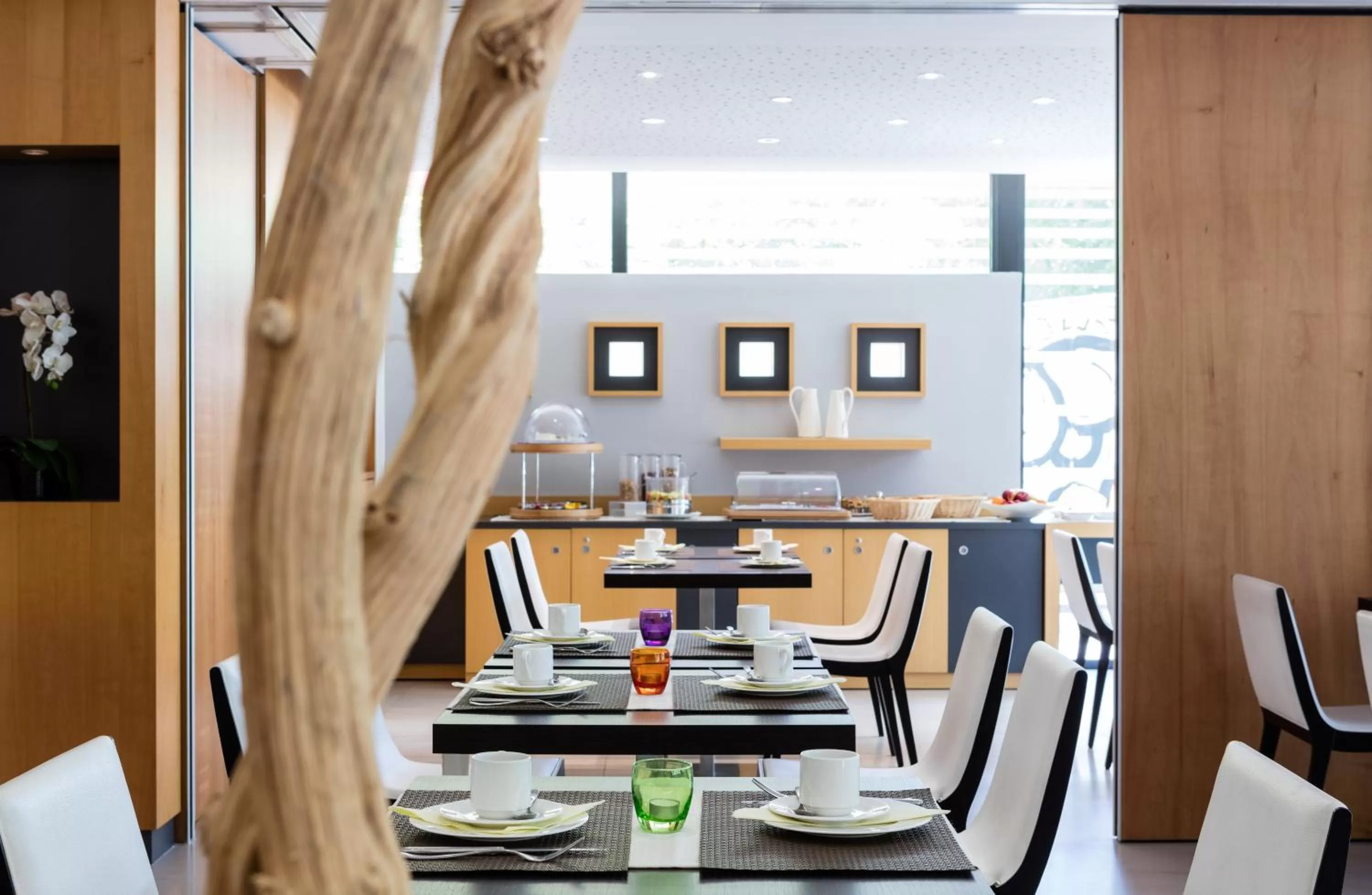 Restaurant/places to eat in Hôtel Rotonde Aix-en-Provence centre